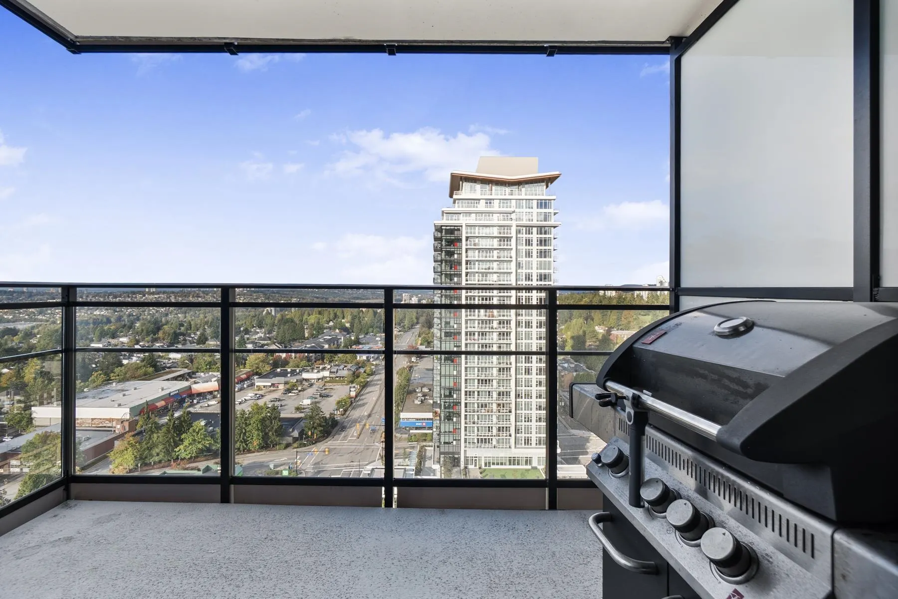 1806 1045 Austin Avenue