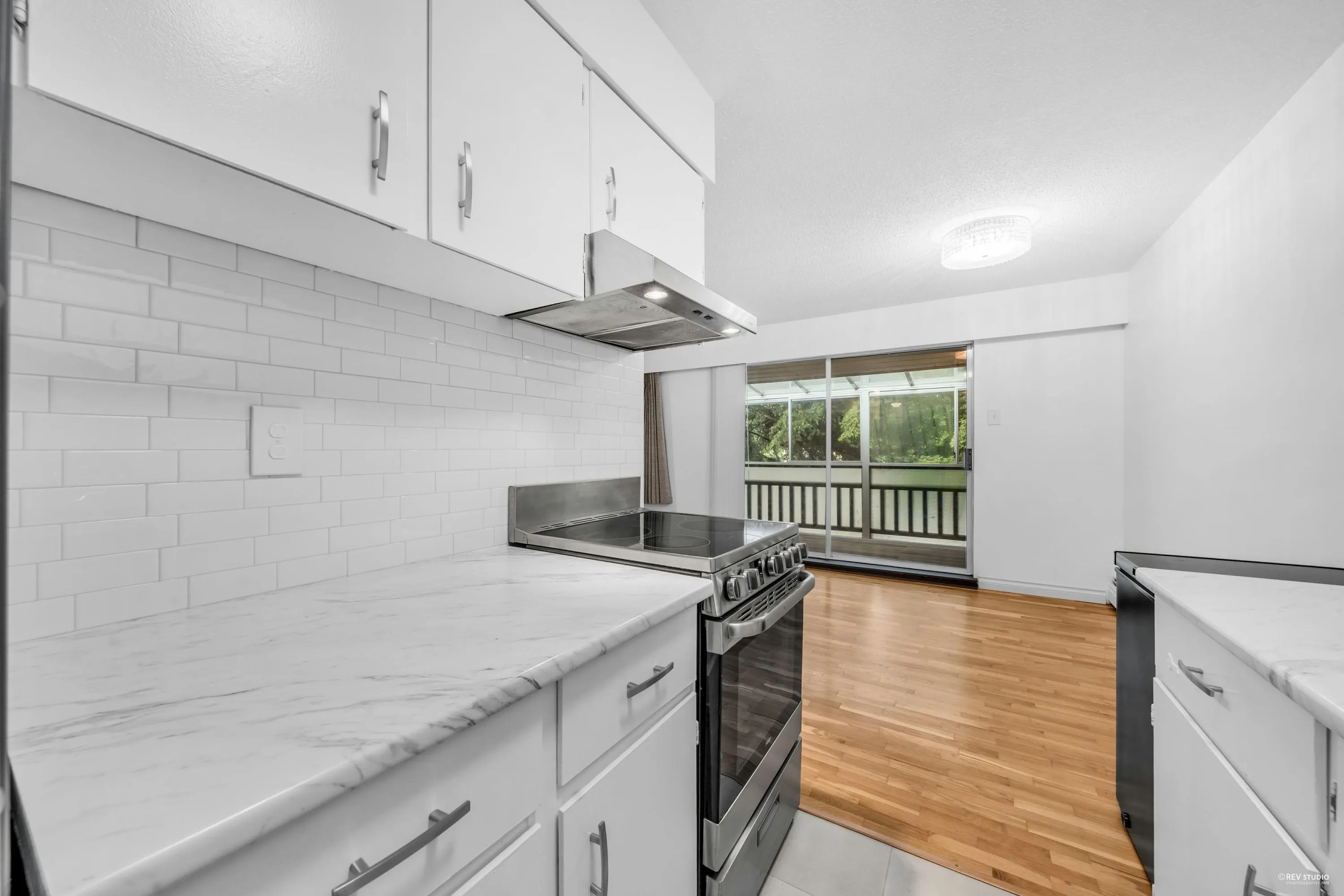 704 555 W 28th Street