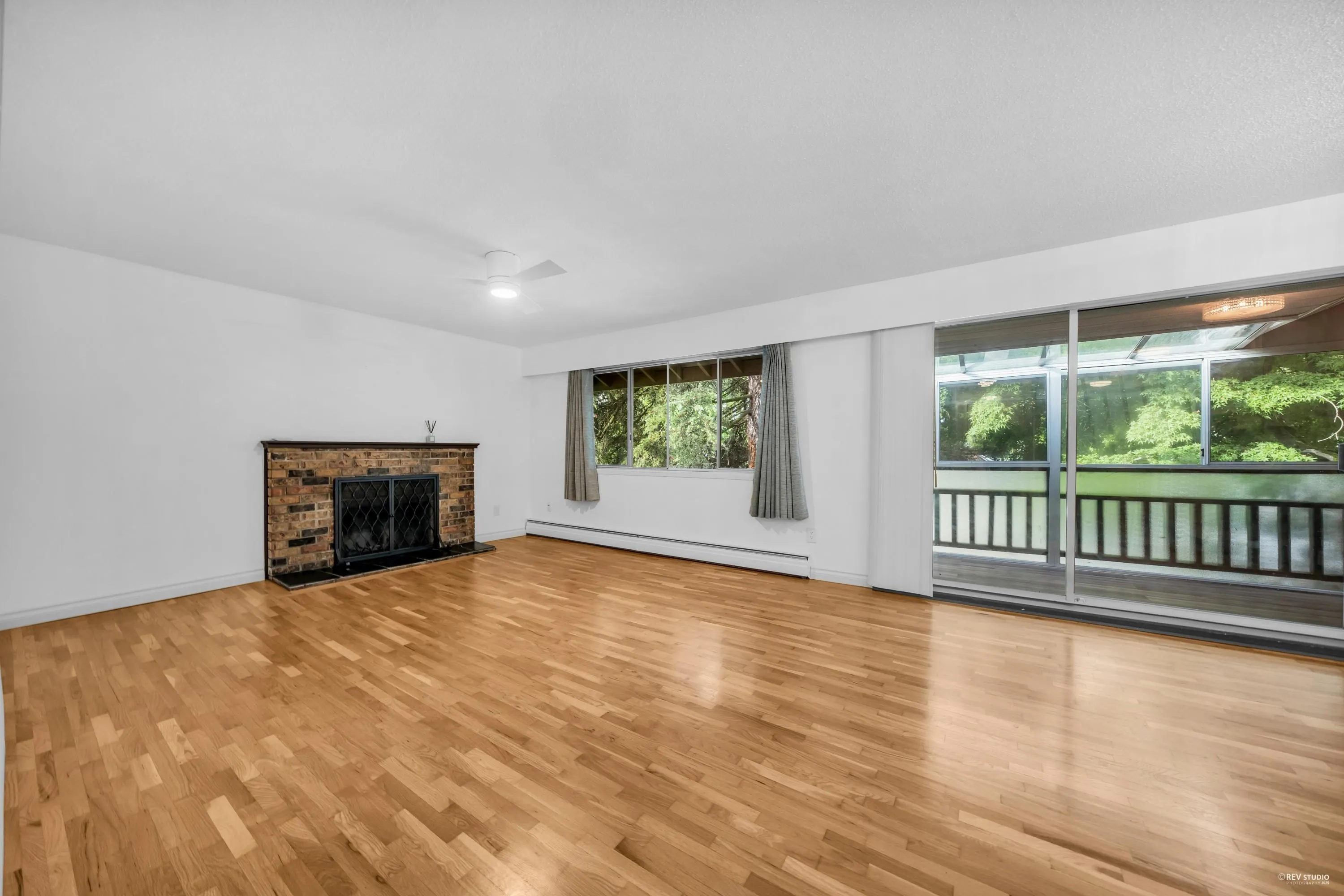 704 555 W 28th Street