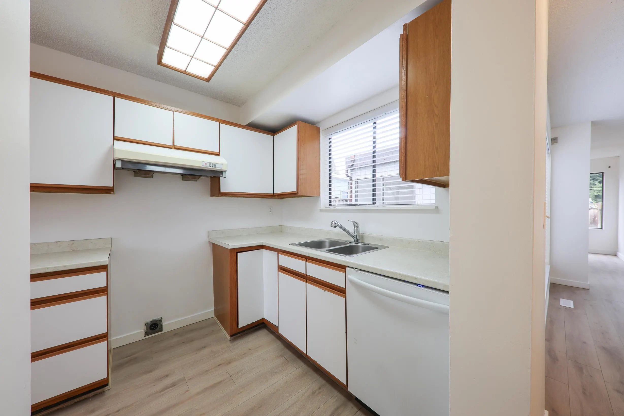 864 Pinebrook Place