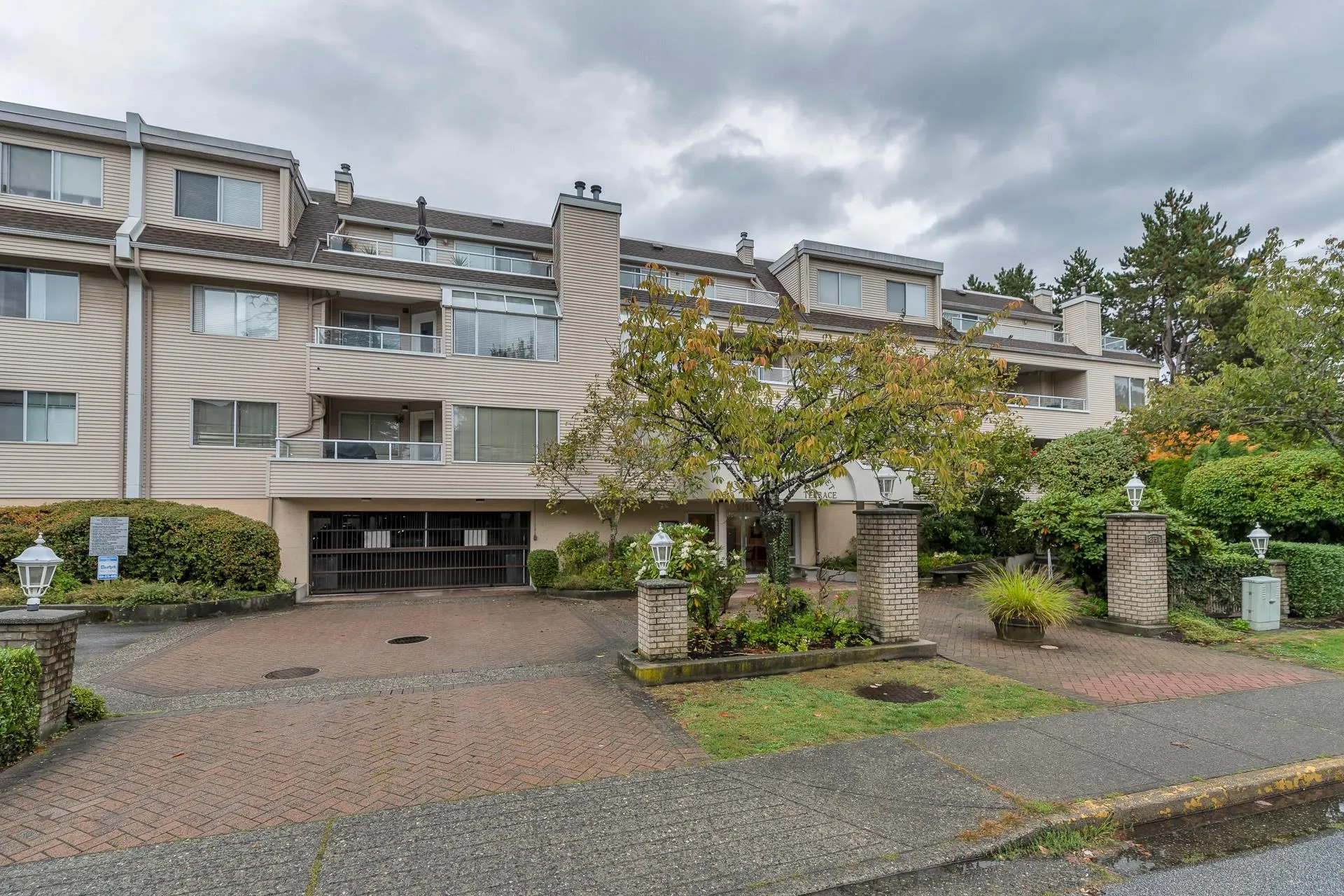 109 8751 General Currie Road