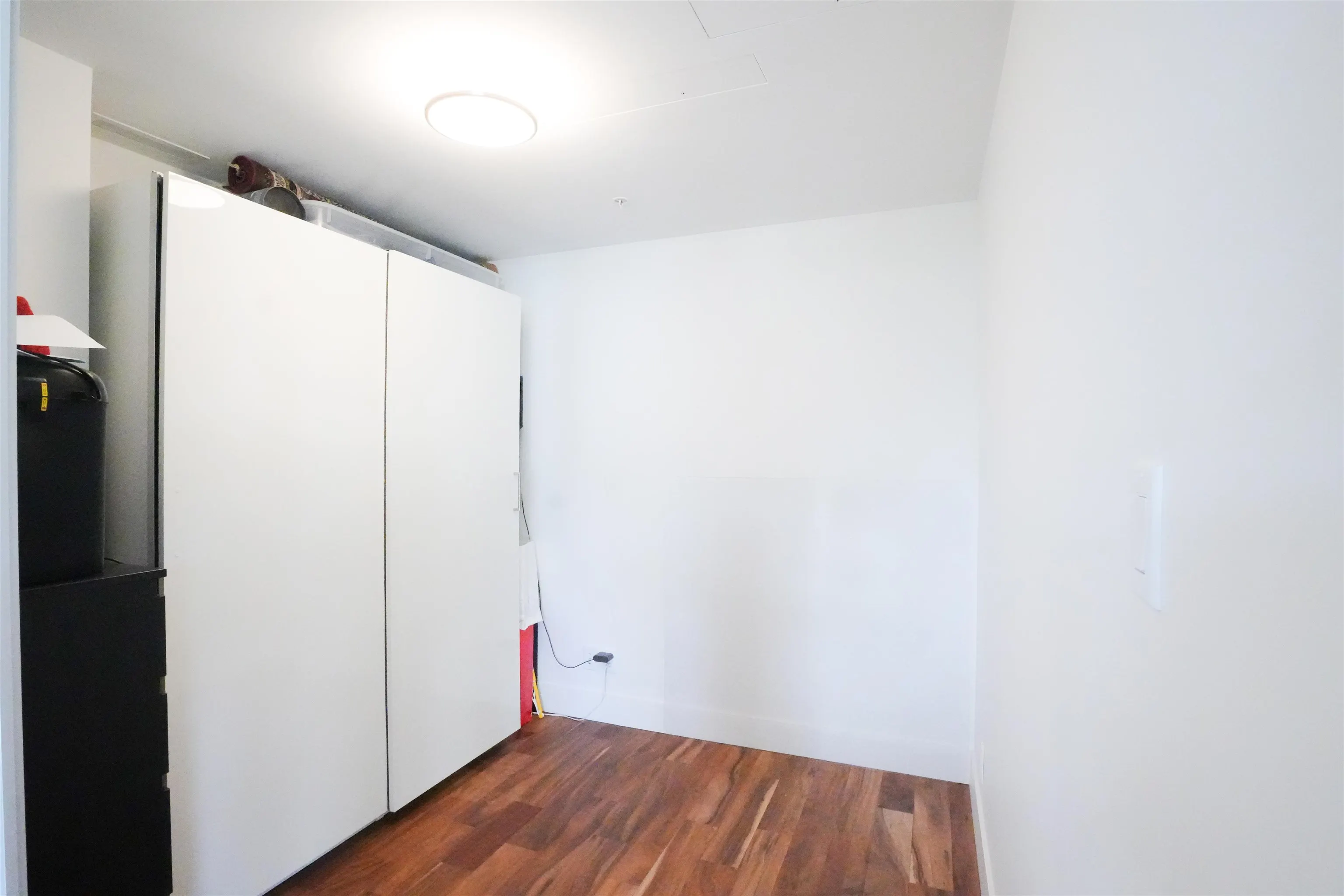 1806 1632 Lions Gate Lane