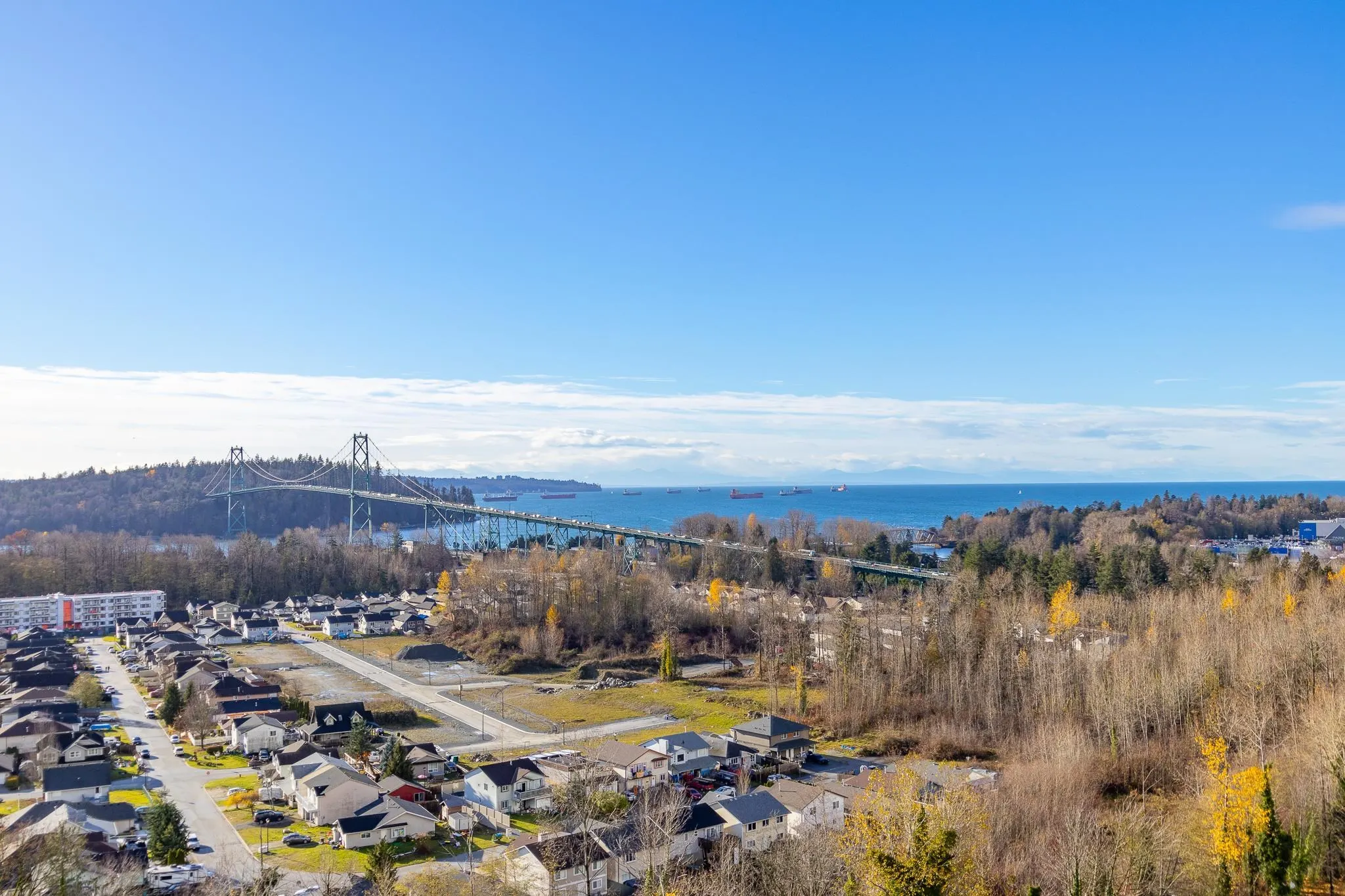 1806 1632 Lions Gate Lane
