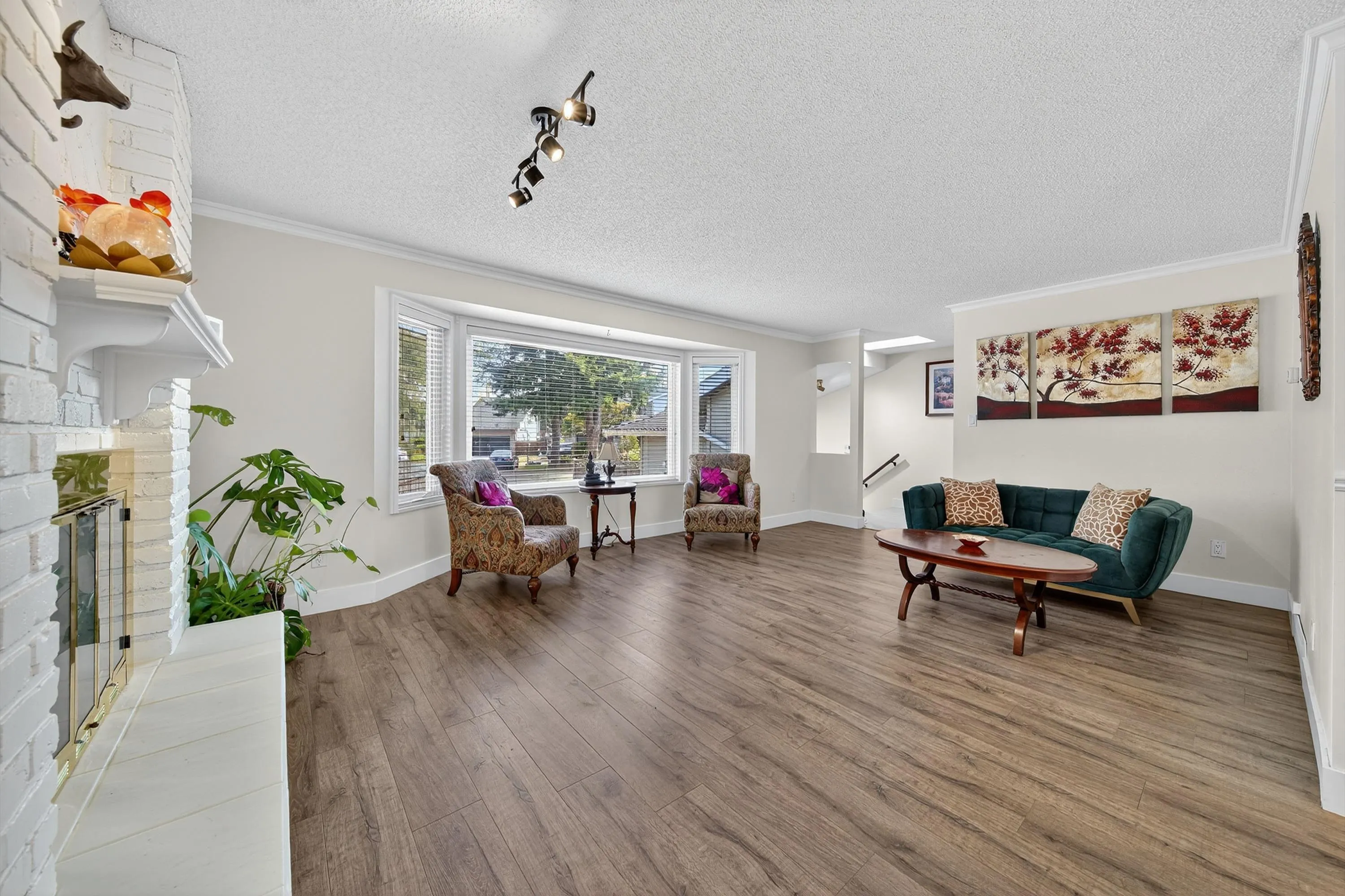 8607 Byron Road