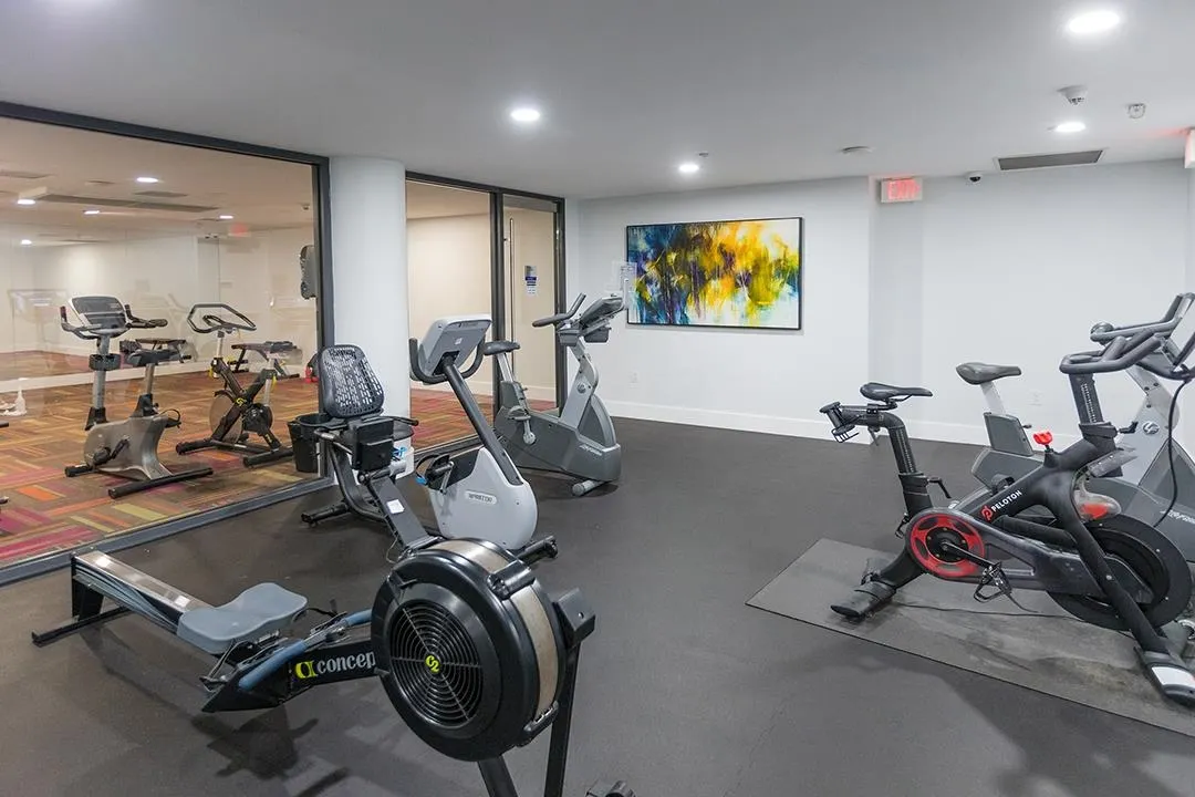 605 123 W 1st Avenue