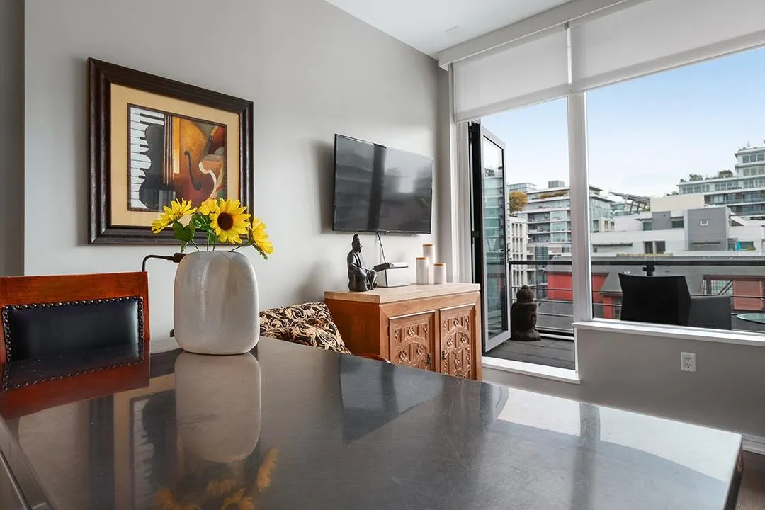 605 123 W 1st Avenue