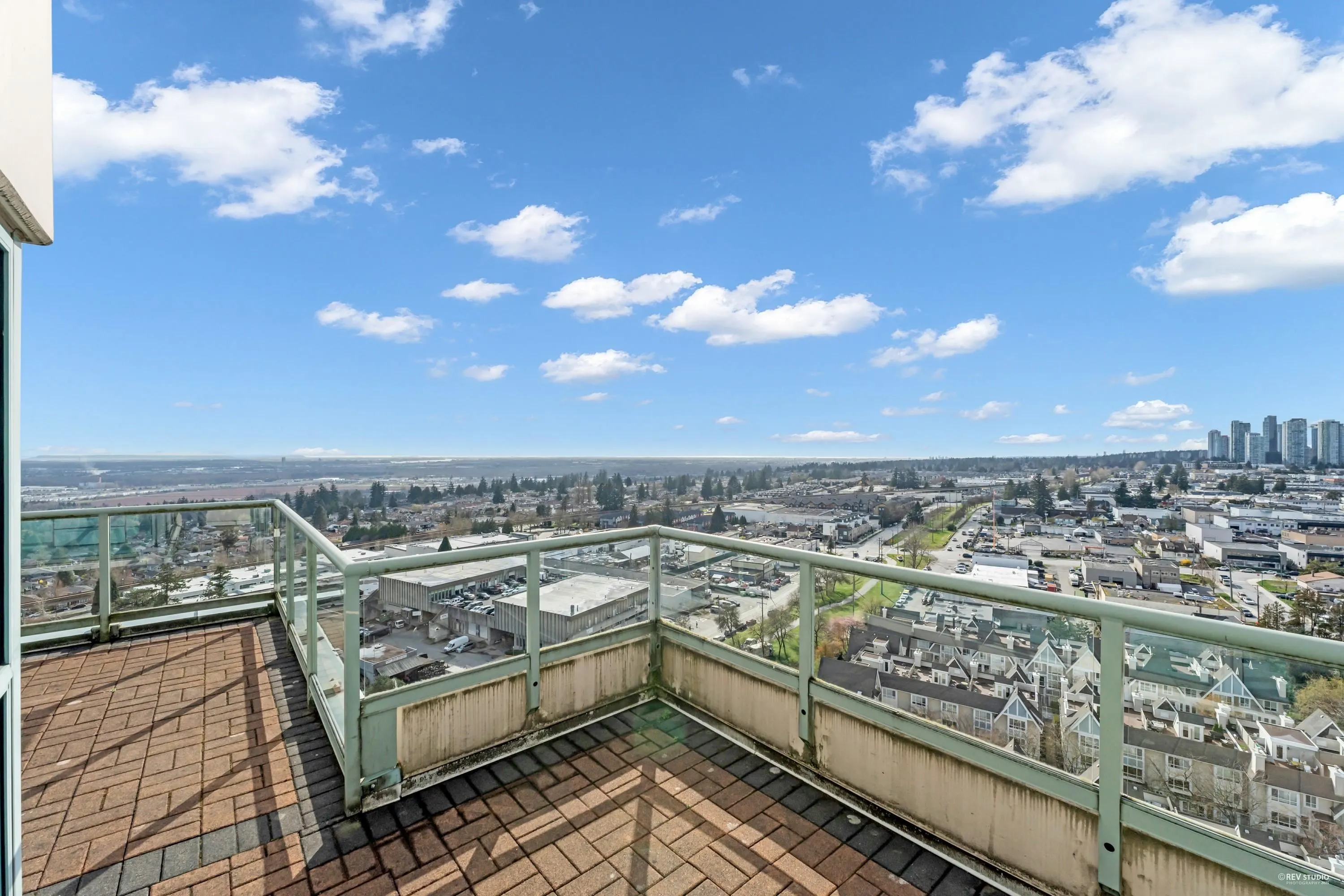 1801 6622 Southoaks Crescent