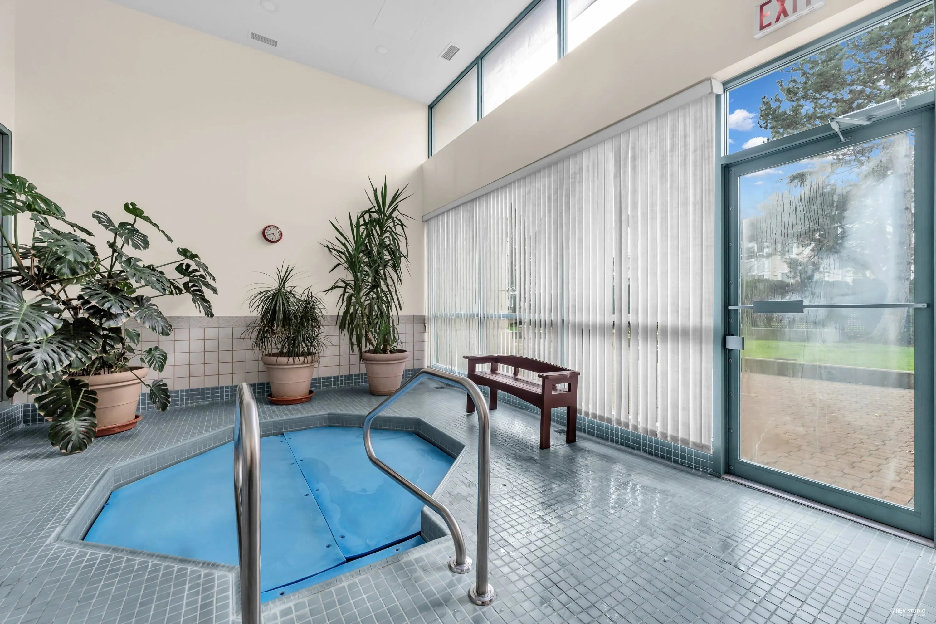 1801 6622 Southoaks Crescent