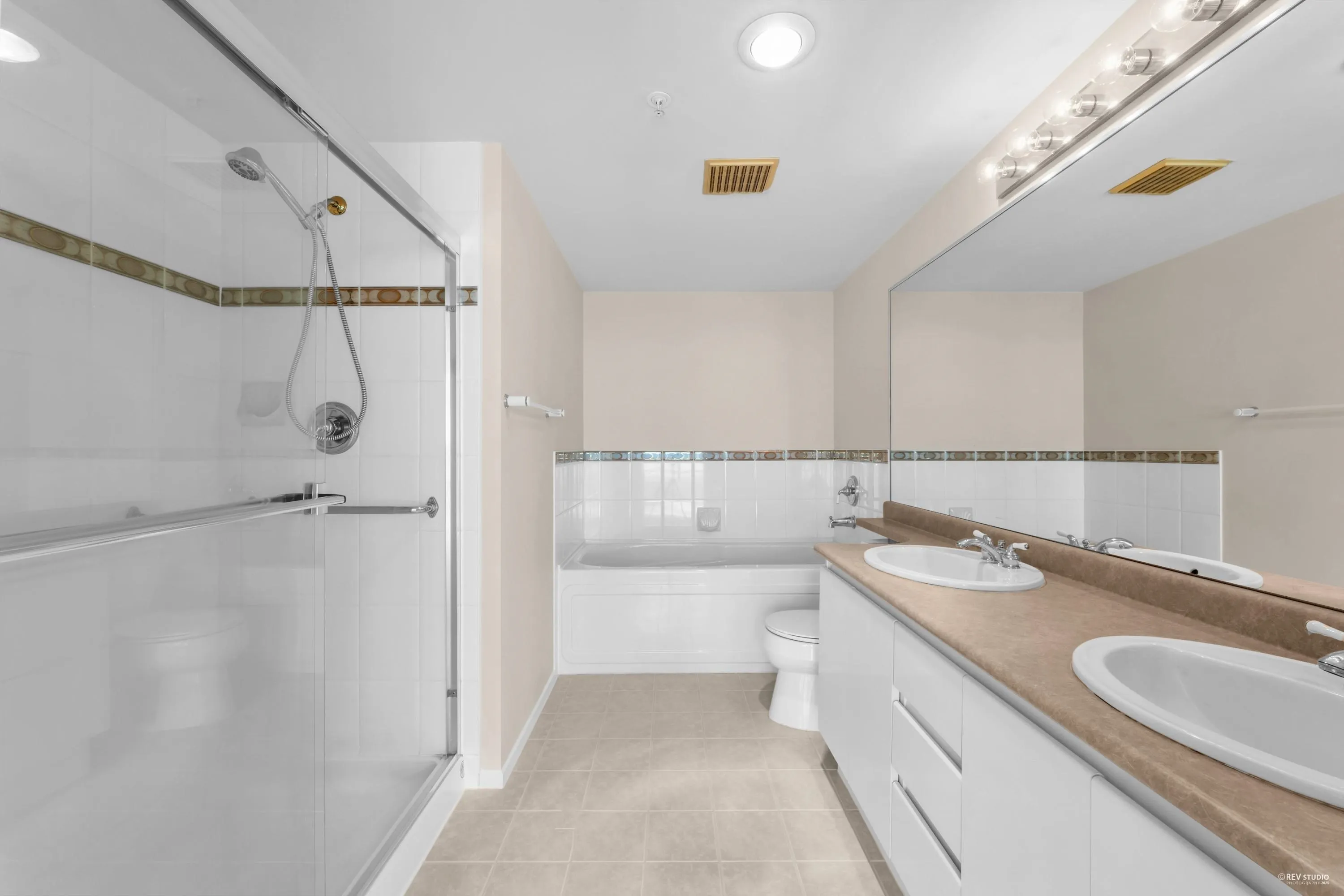 1801 6622 Southoaks Crescent