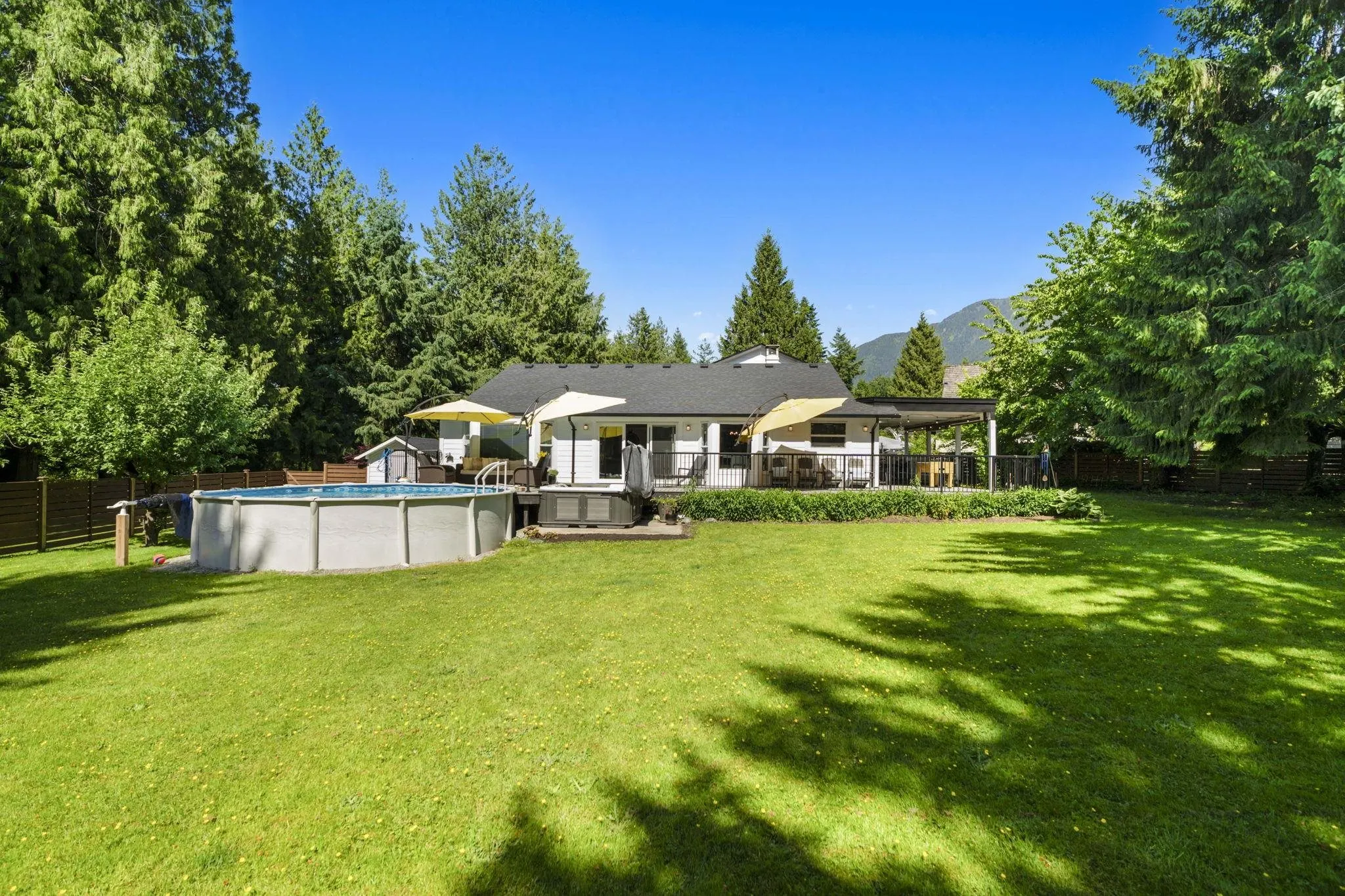 11 1735 Spring Creek Drive
