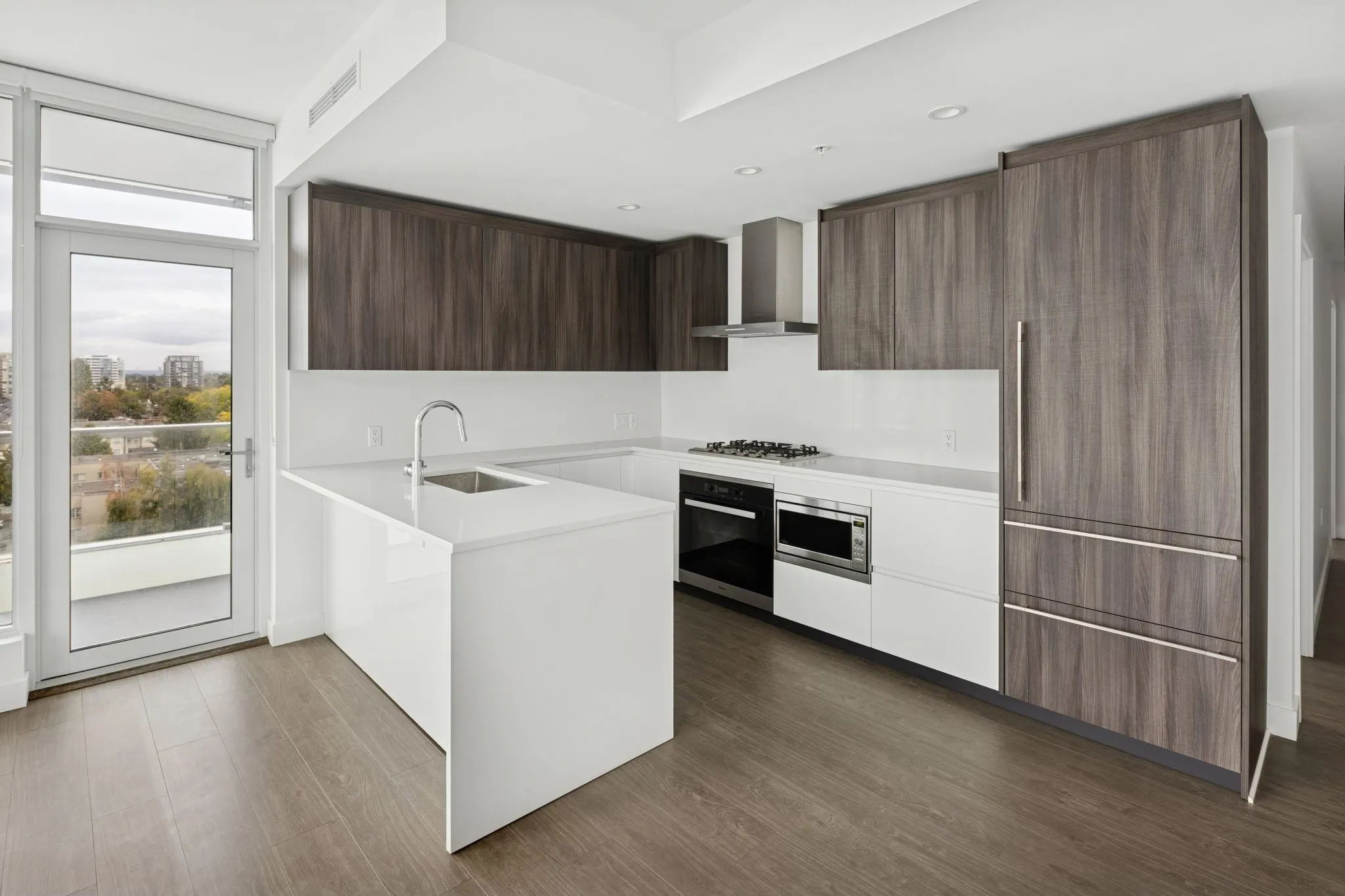 1012 8133 Cook Road