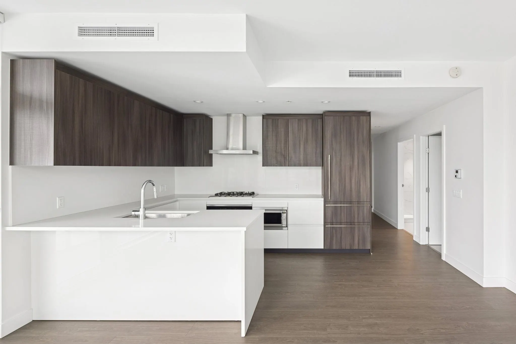 1012 8133 Cook Road