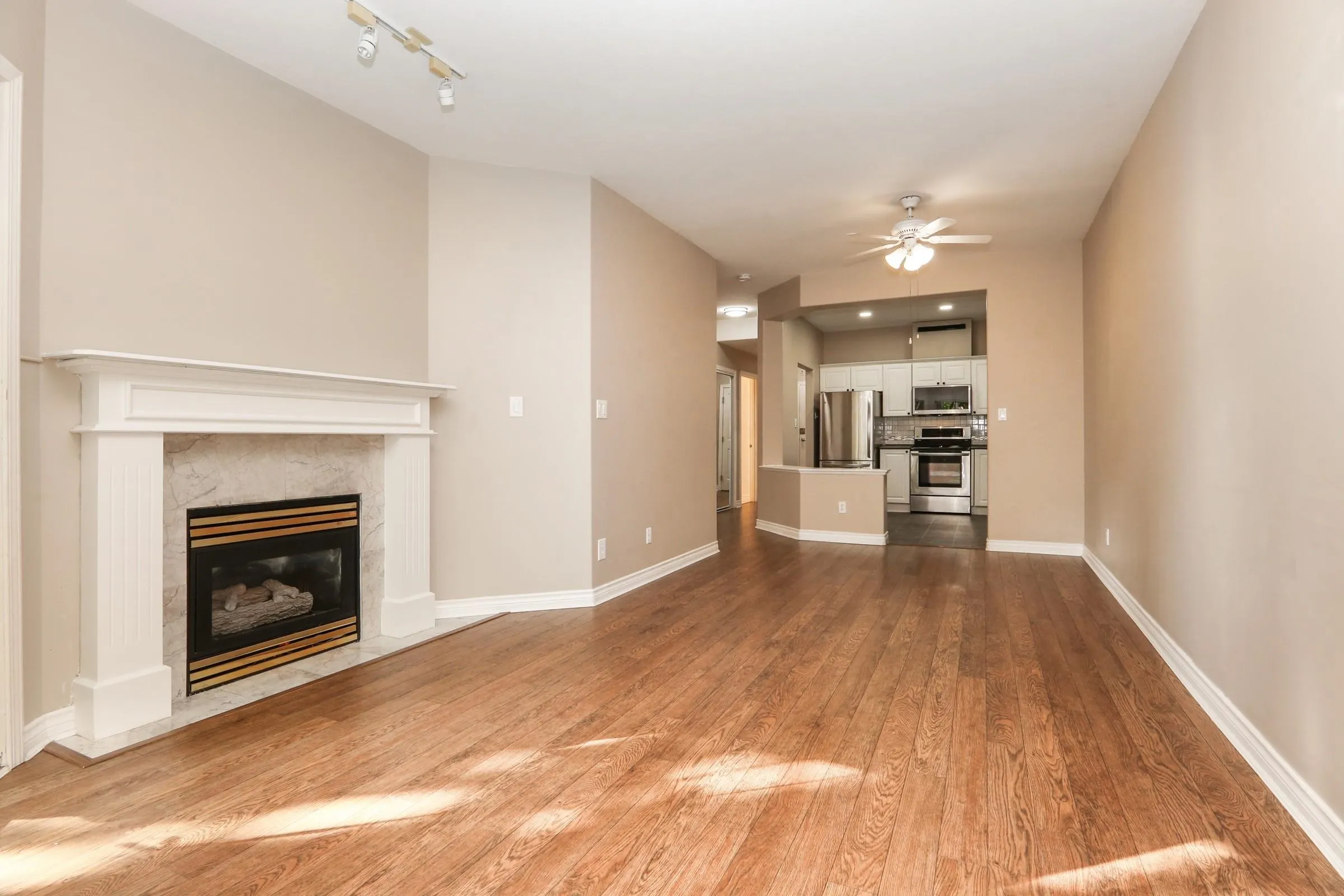 2307 8485 Young Road