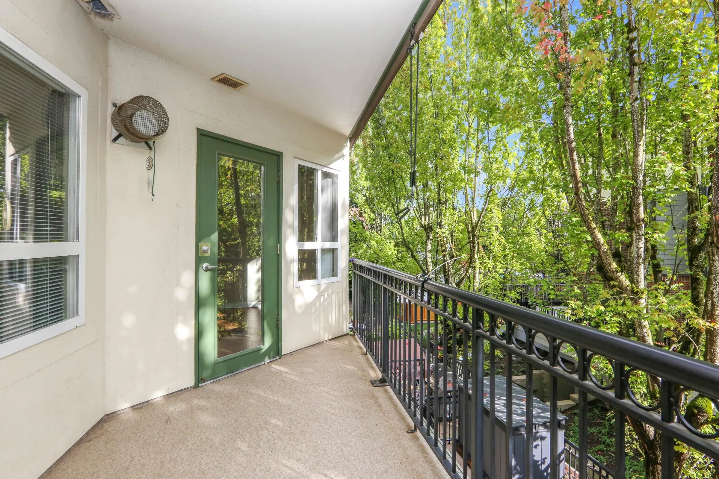 2307 8485 Young Road