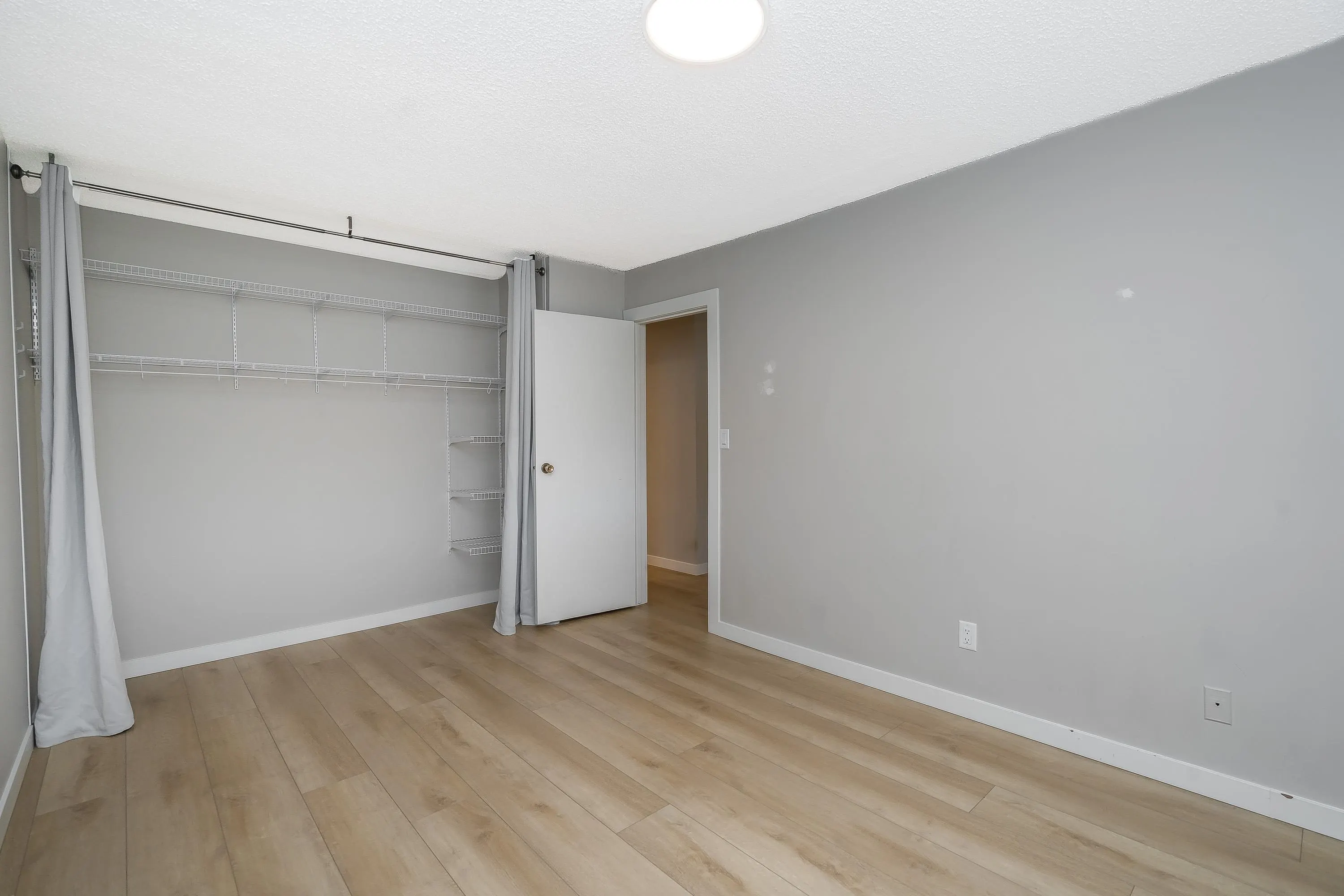 309 1561 Vidal Street