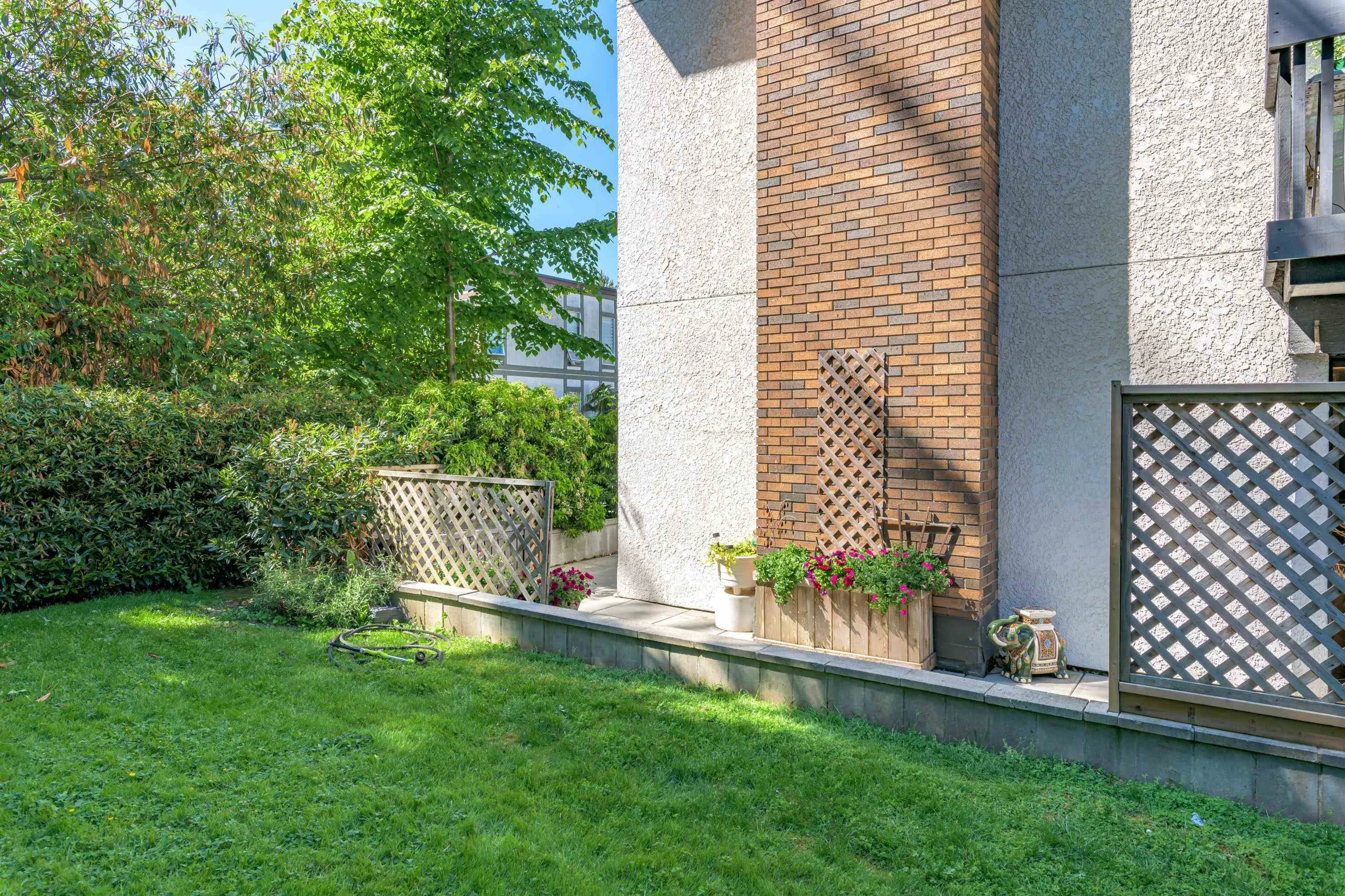 309 1561 Vidal Street