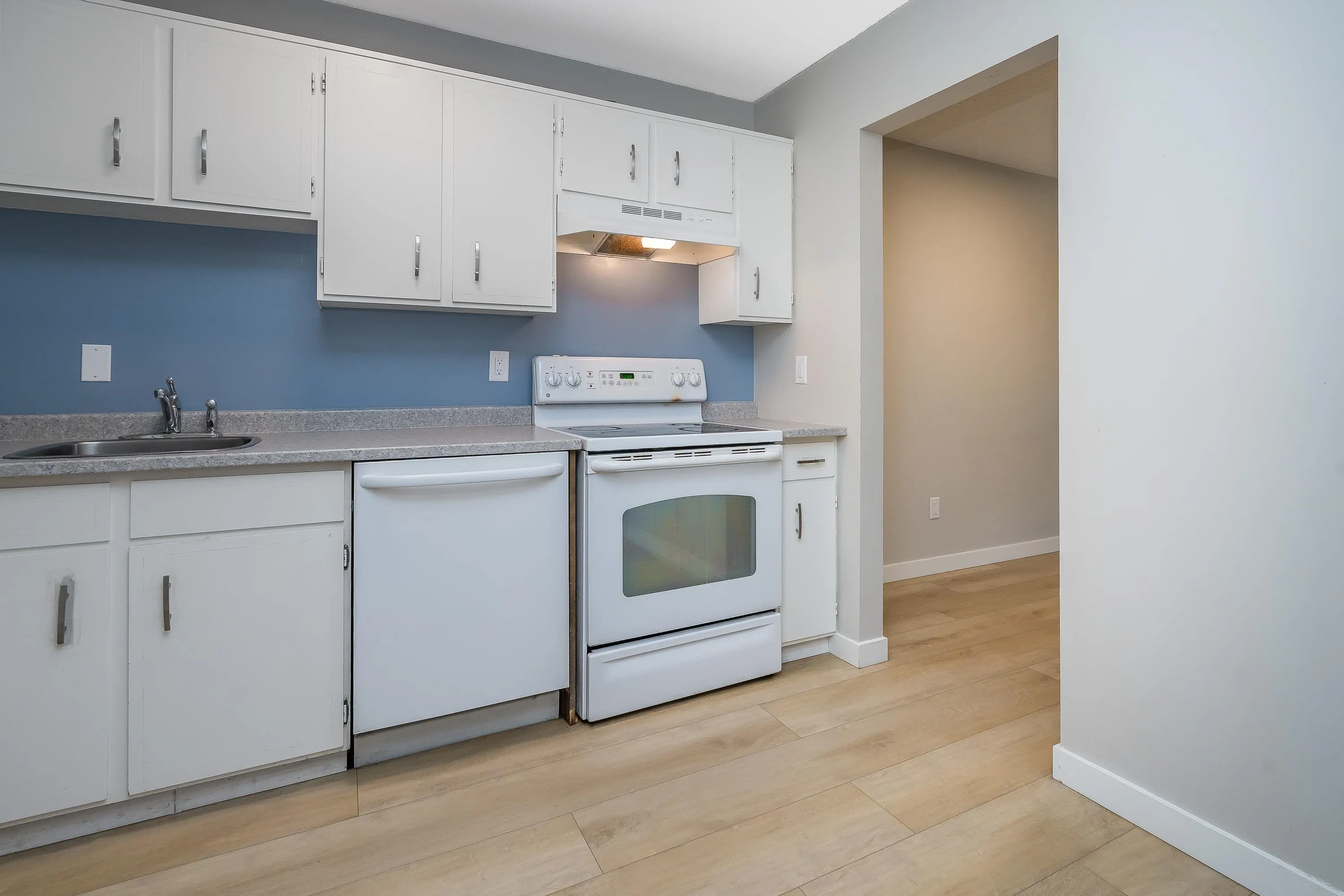 309 1561 Vidal Street