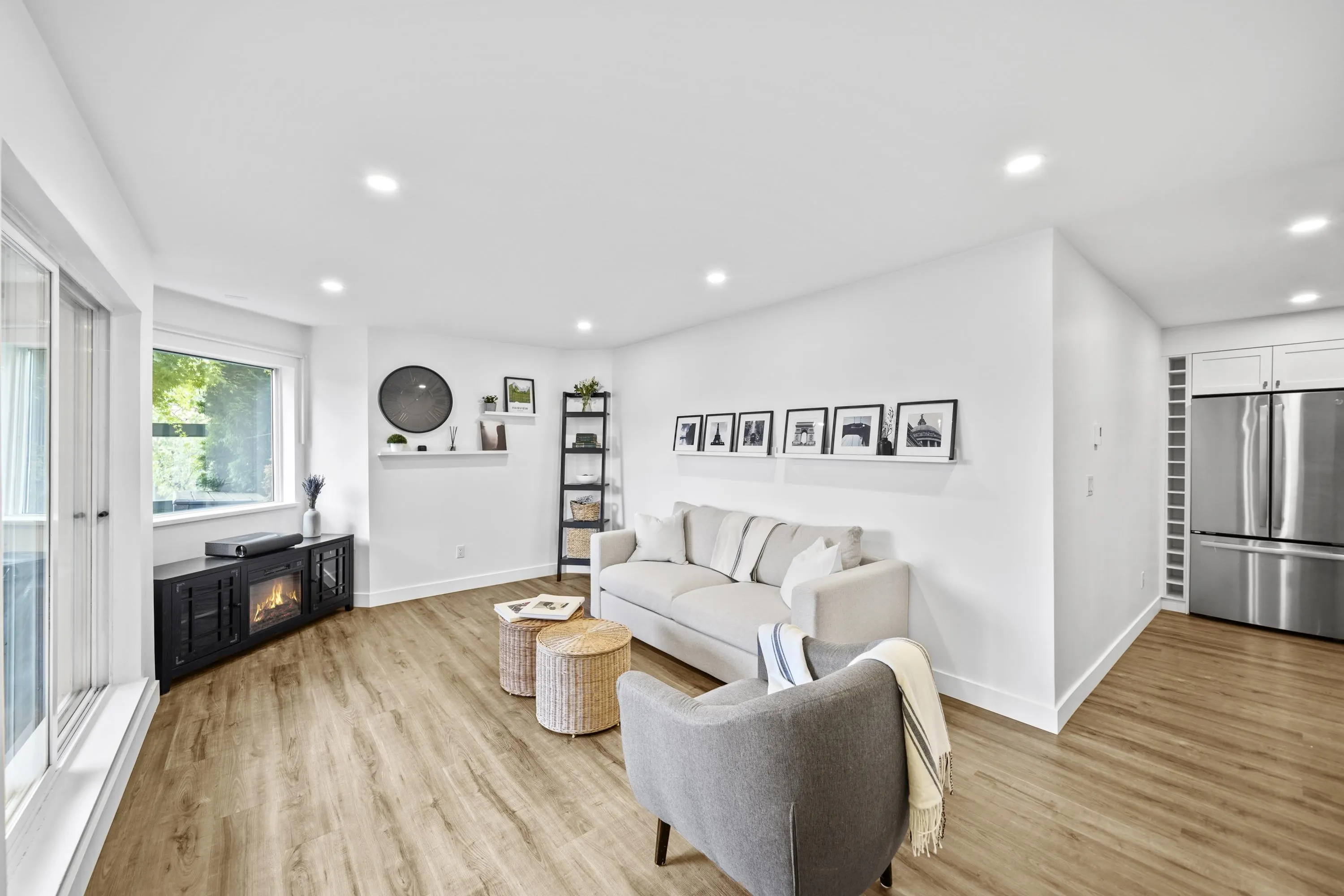 112 1345 W 4th Avenue