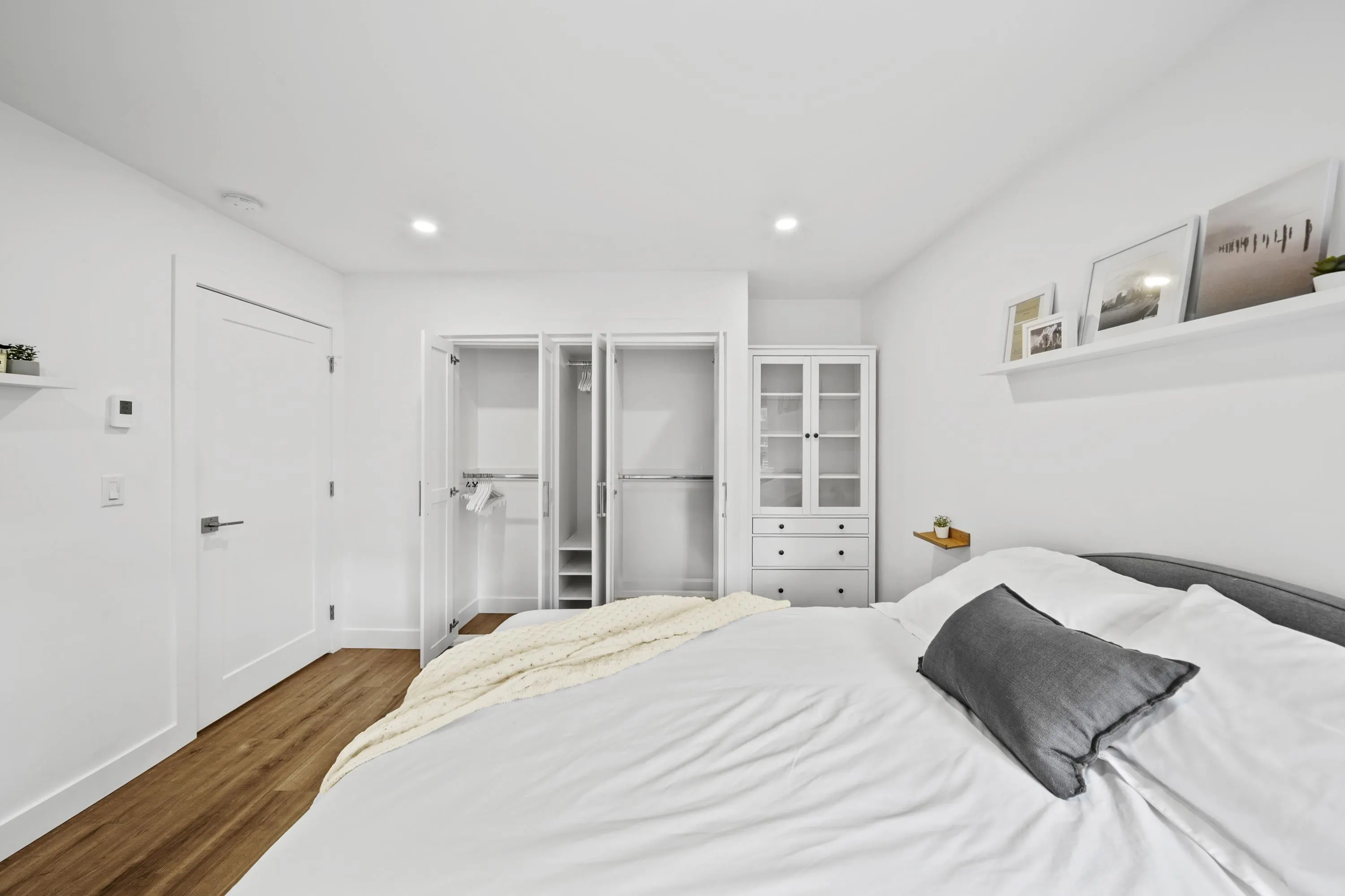 112 1345 W 4th Avenue