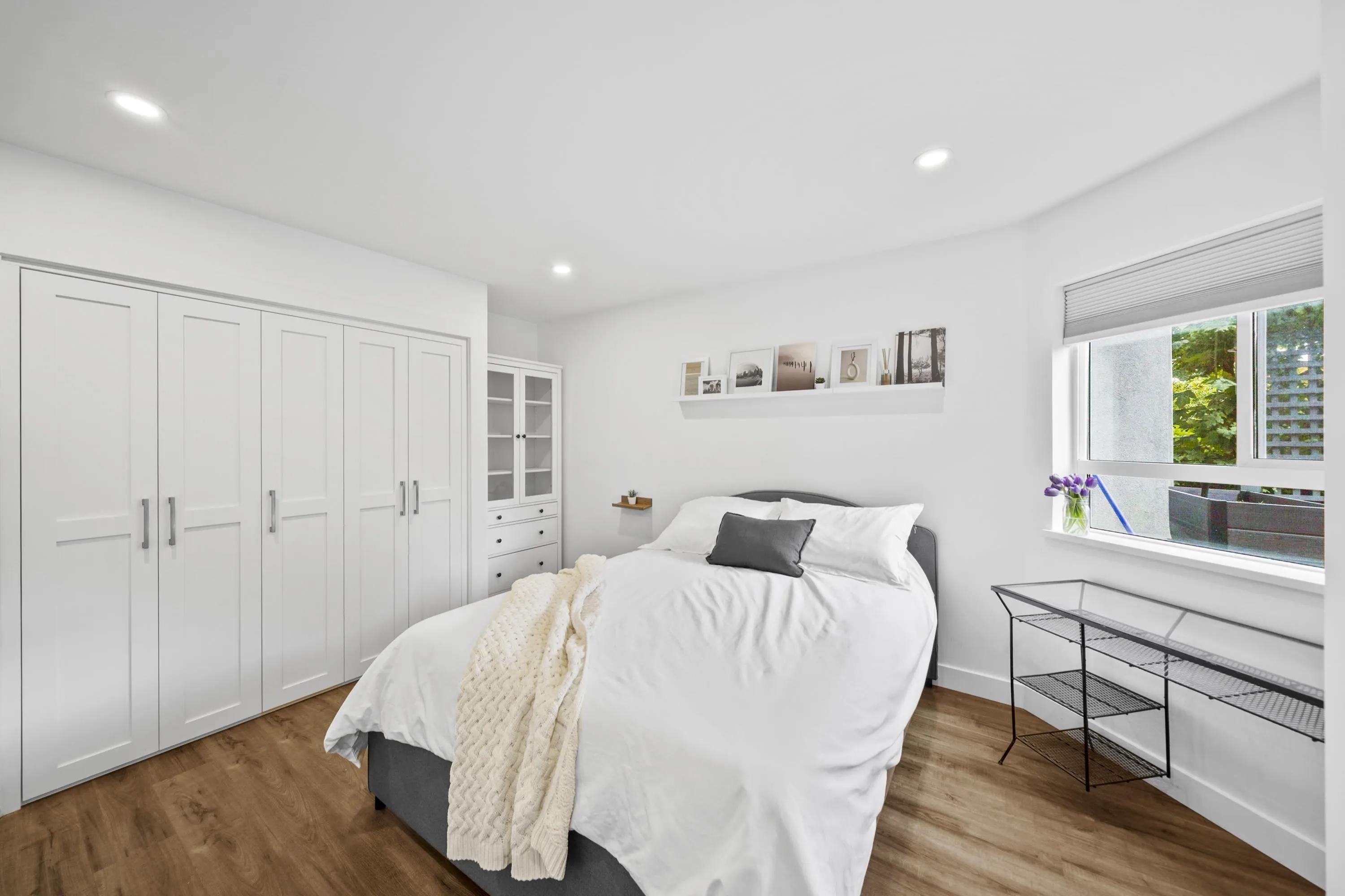 112 1345 W 4th Avenue