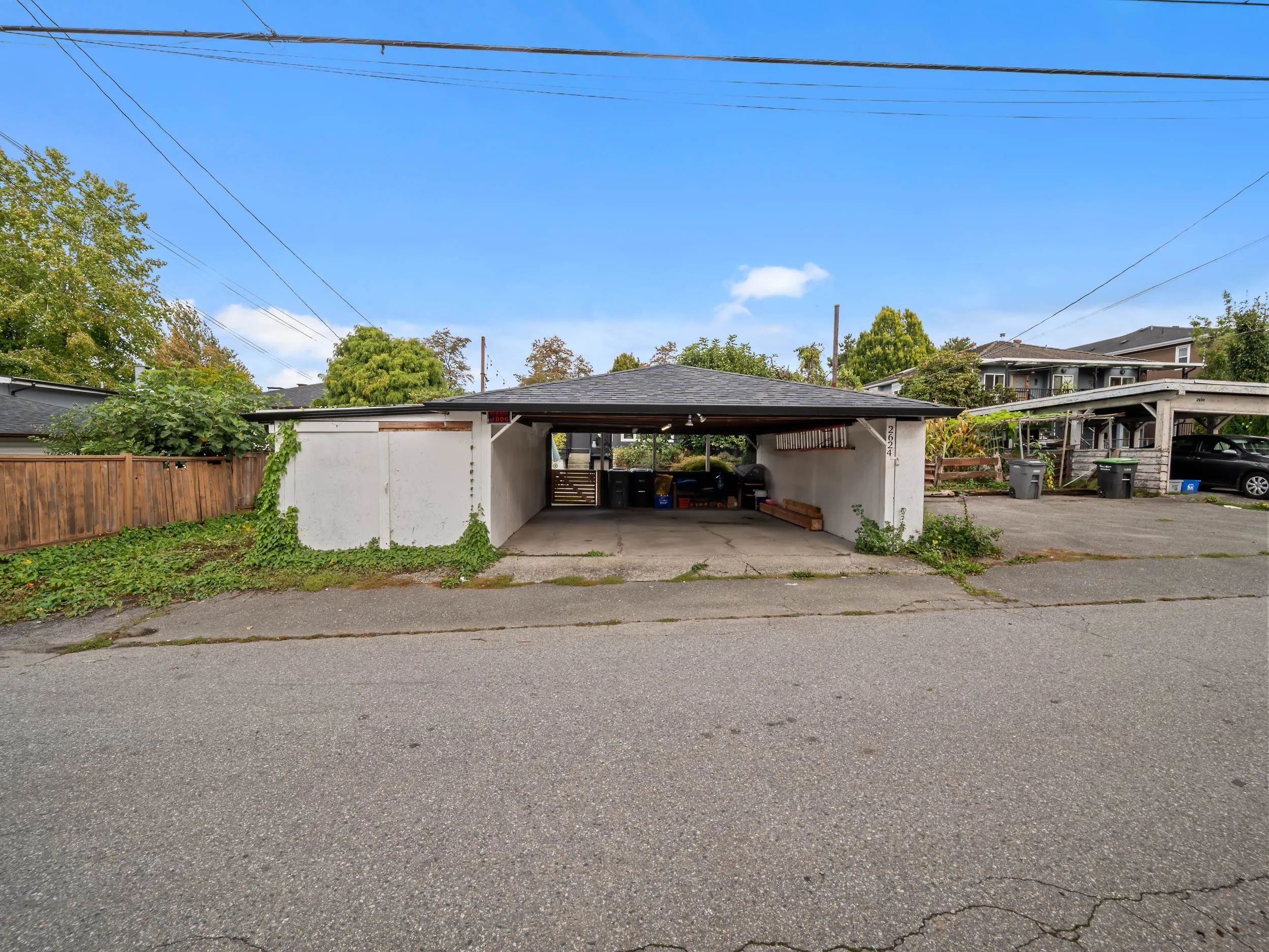 2624 E 1st Avenue