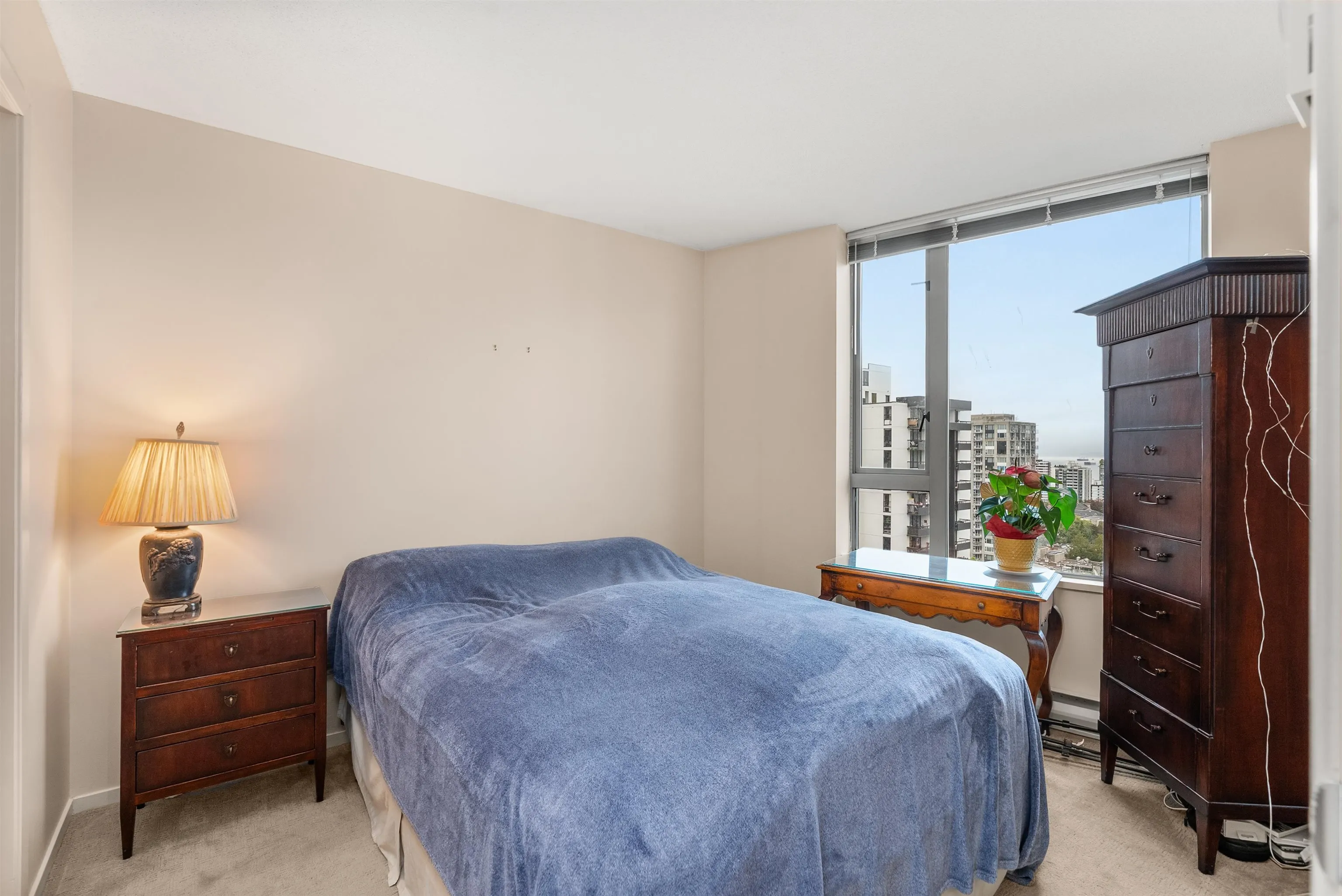 1607 1277 Nelson Street