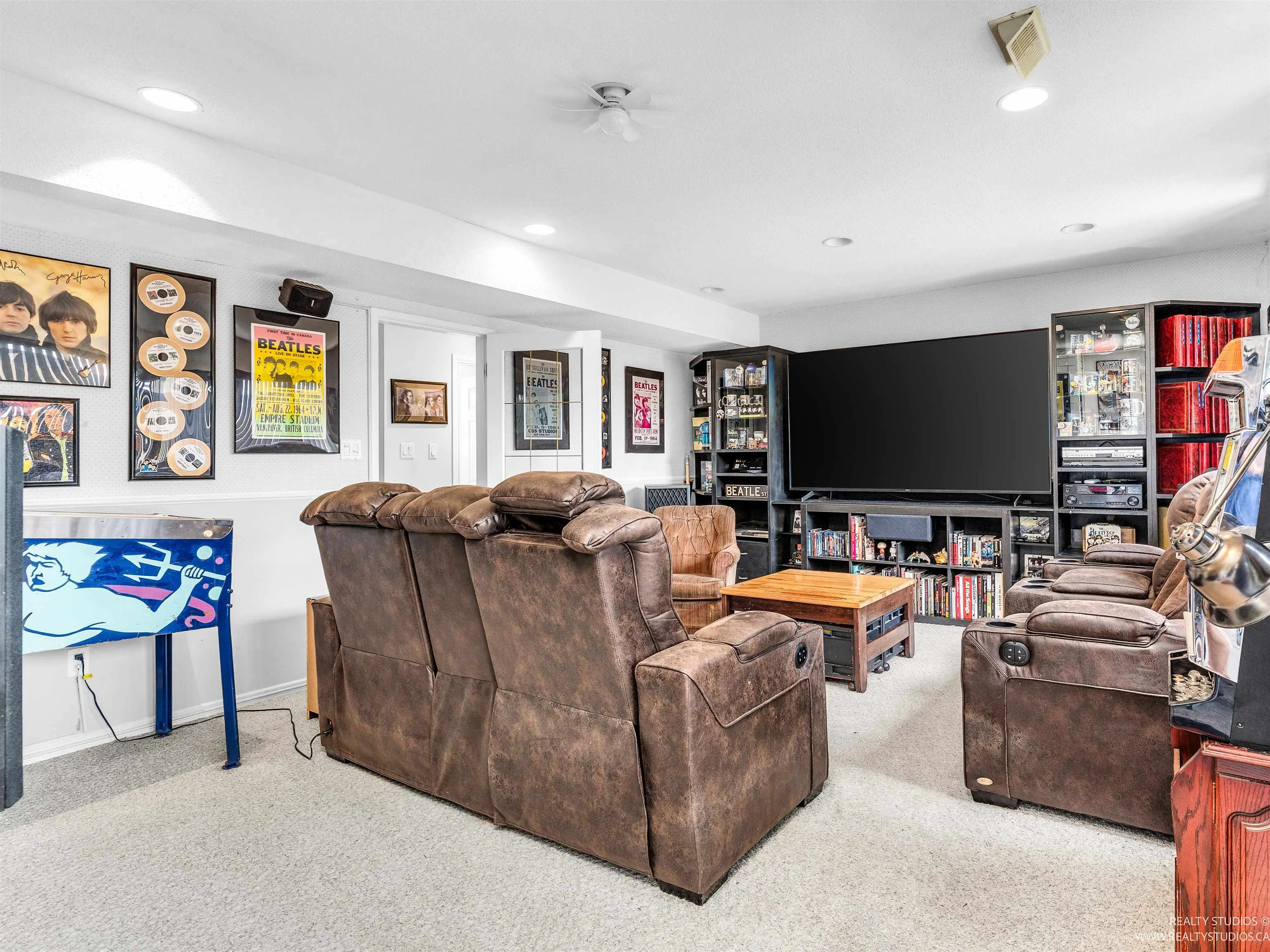 2990 Eddystone Crescent