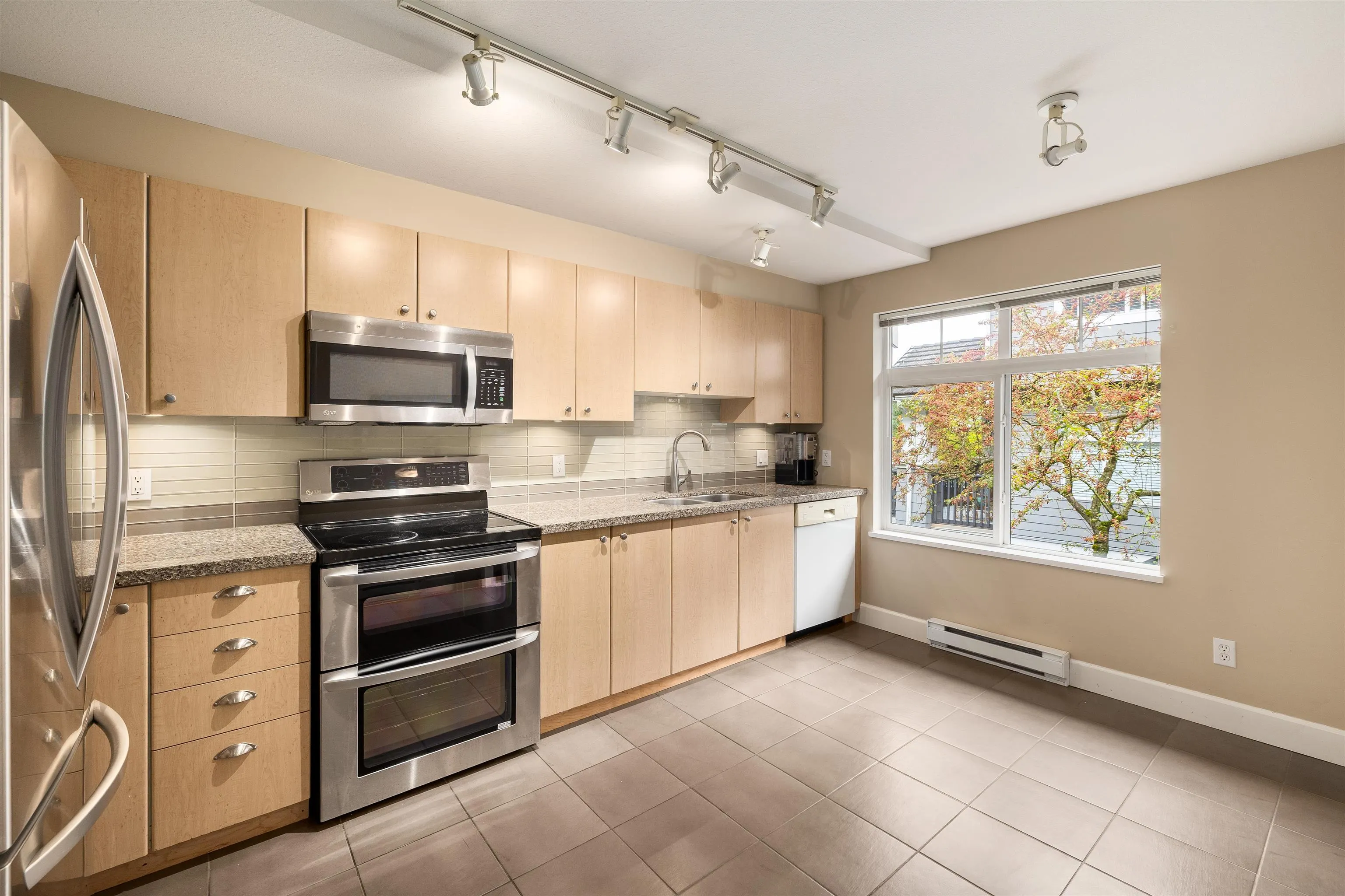 109 15236 36 Avenue