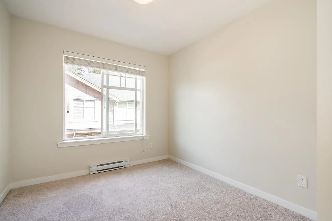 30 20967 76 Avenue