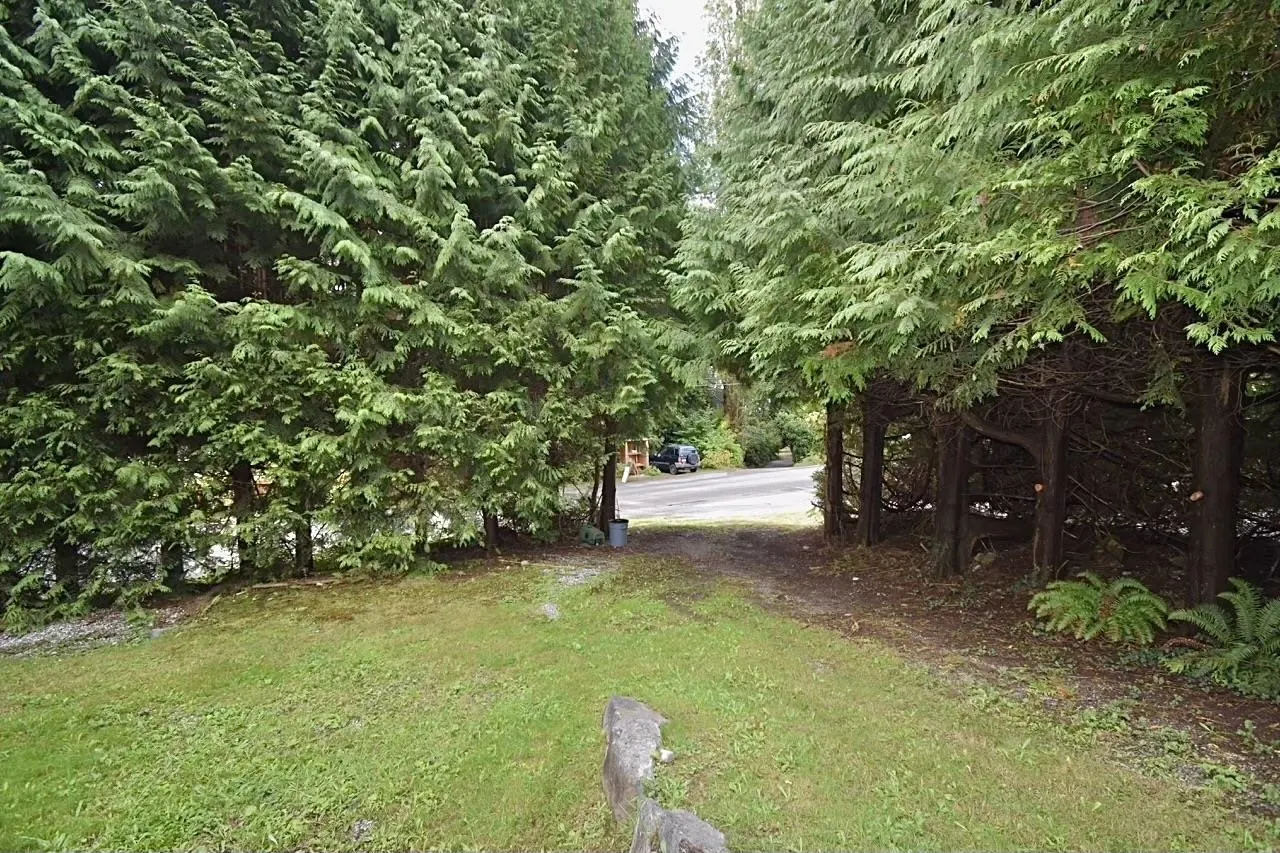 958 Gower Point Road