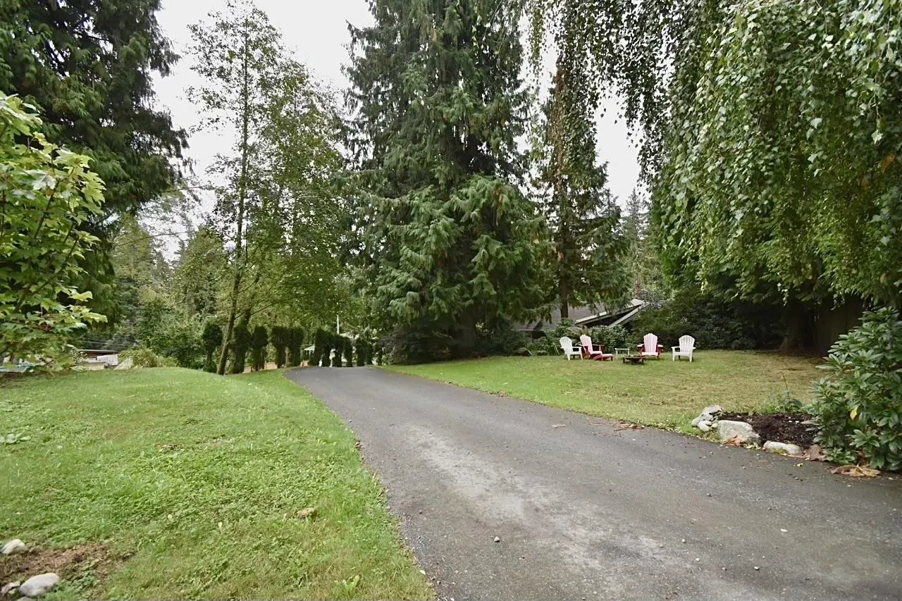 958 Gower Point Road