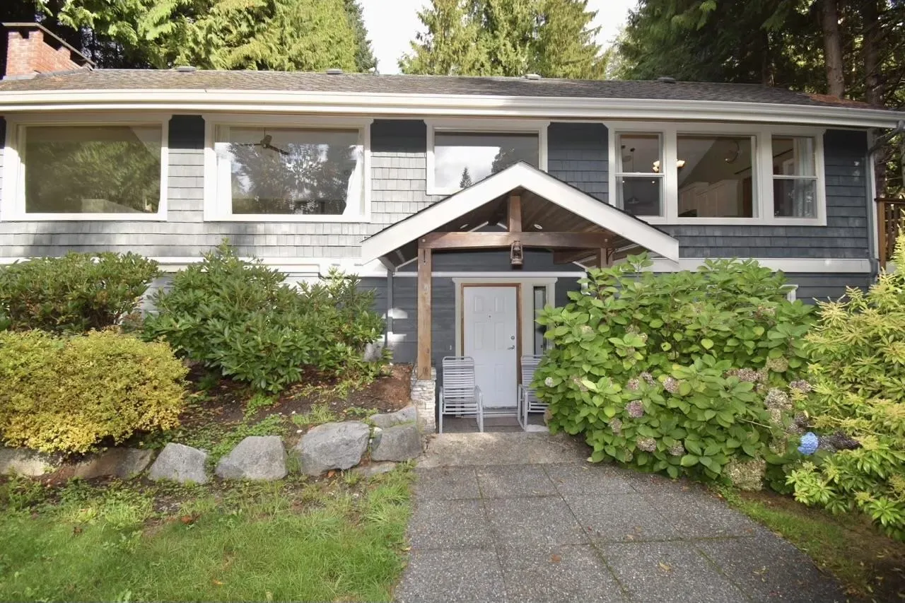 958 Gower Point Road