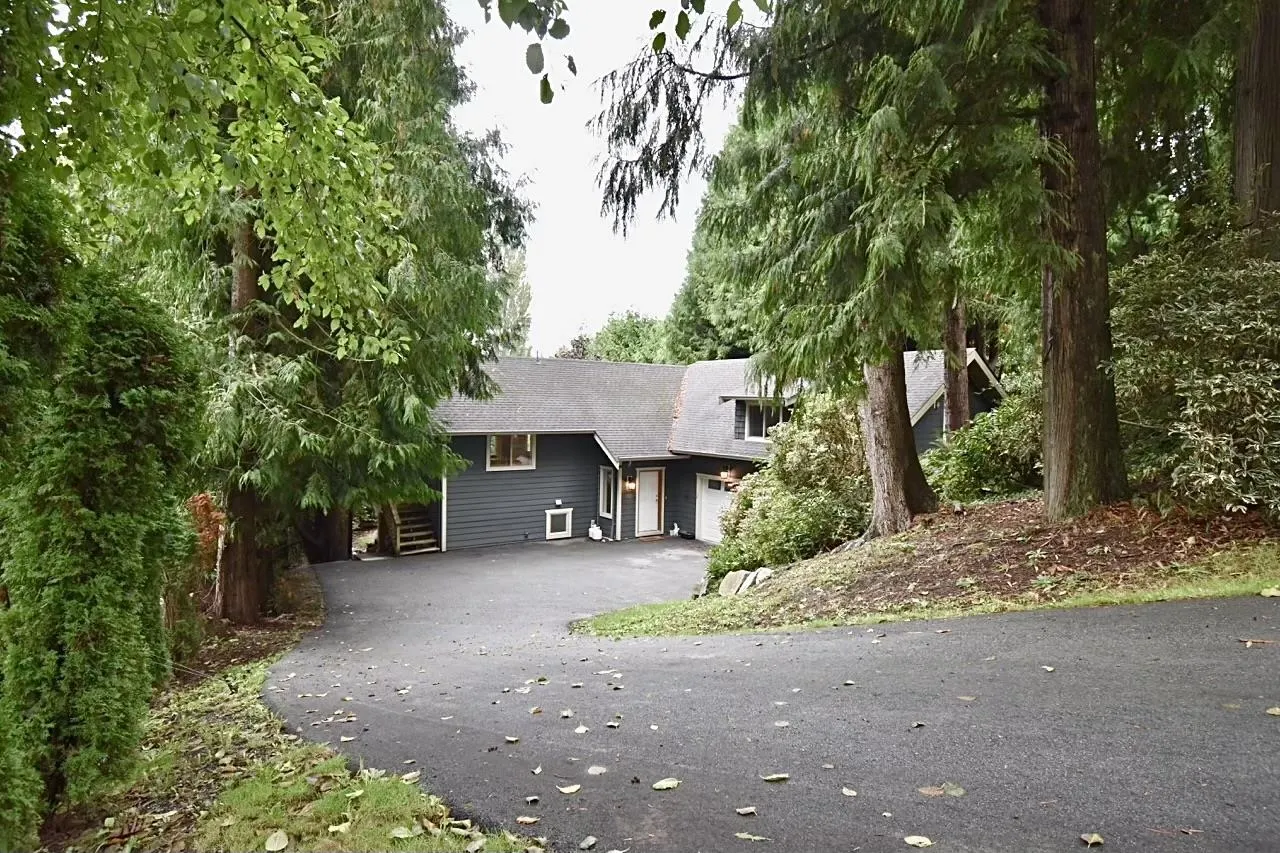 958 Gower Point Road
