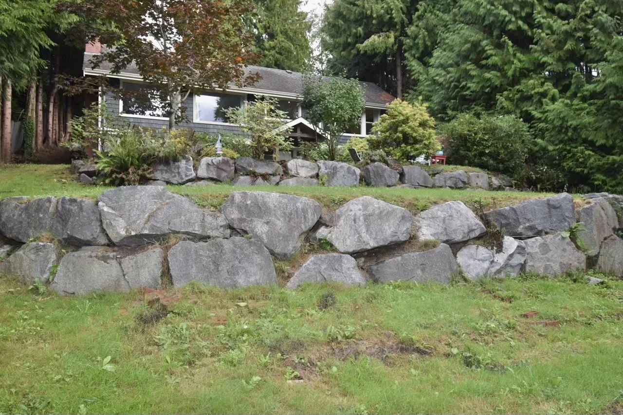 958 Gower Point Road