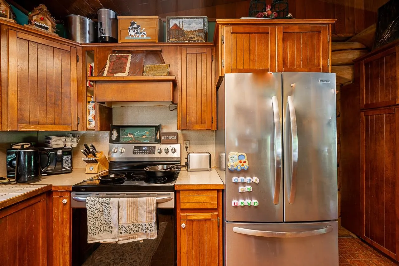 31742 Townshipline Avenue