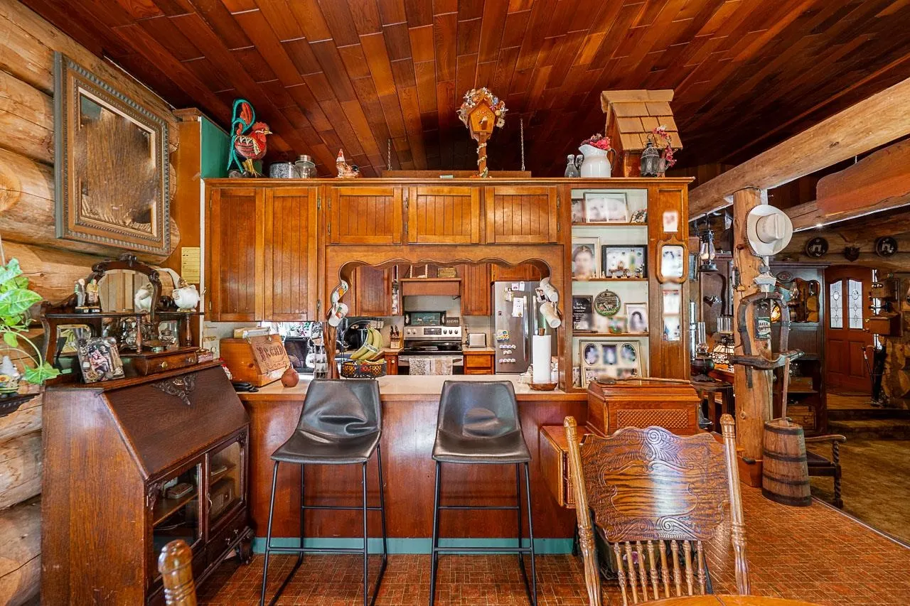 31742 Townshipline Avenue