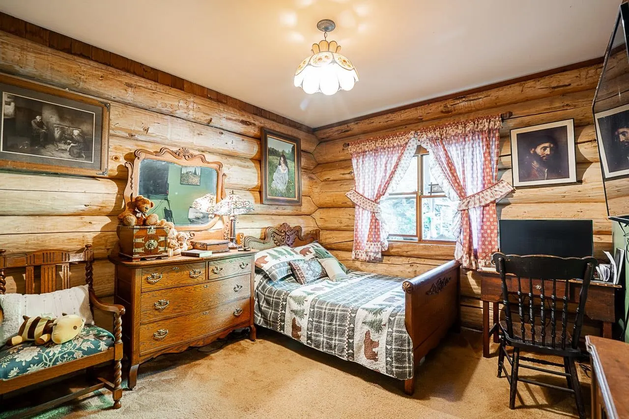 31742 Townshipline Avenue