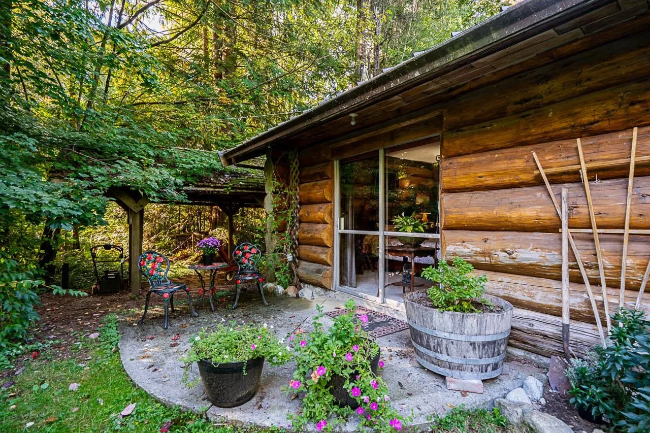 31742 Townshipline Avenue