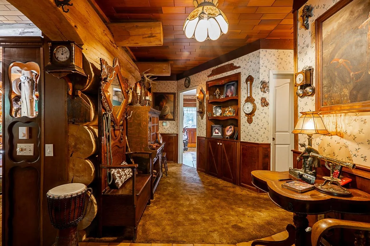 31742 Townshipline Avenue