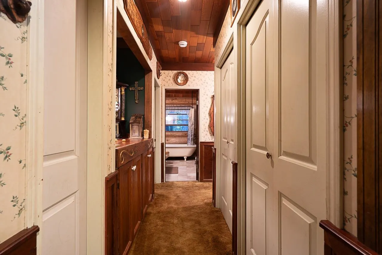 31742 Townshipline Avenue