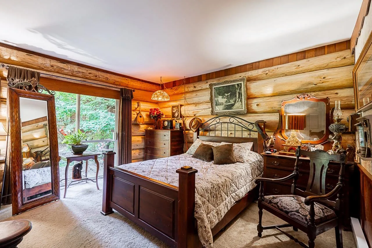 31742 Townshipline Avenue