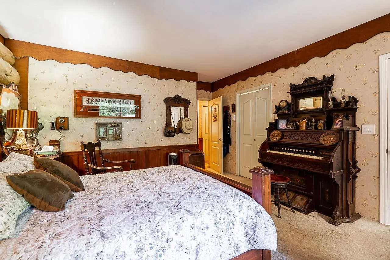 31742 Townshipline Avenue