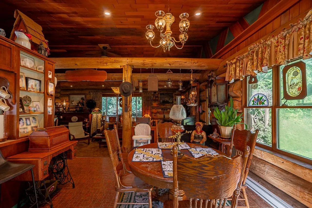 31742 Townshipline Avenue