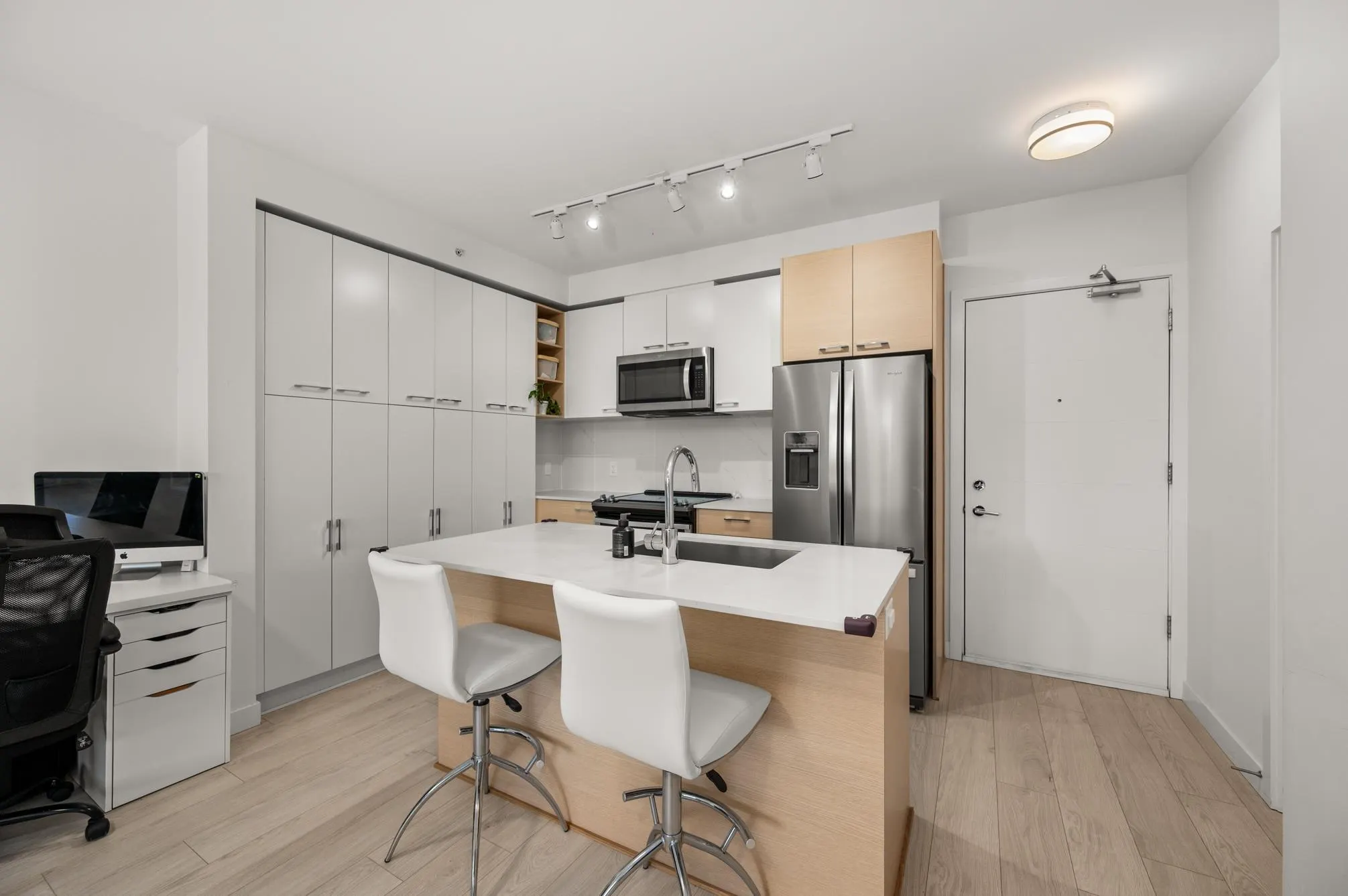 614 10603 140 Street