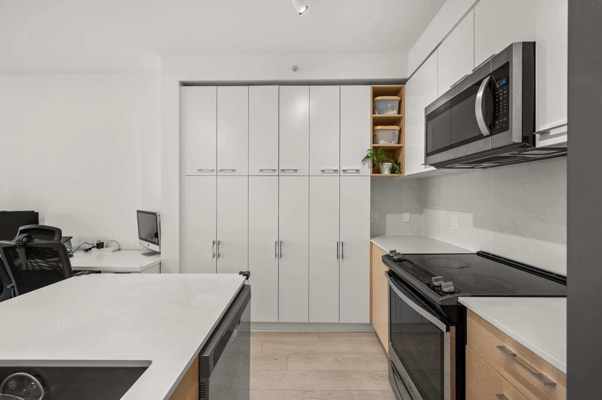 614 10603 140 Street