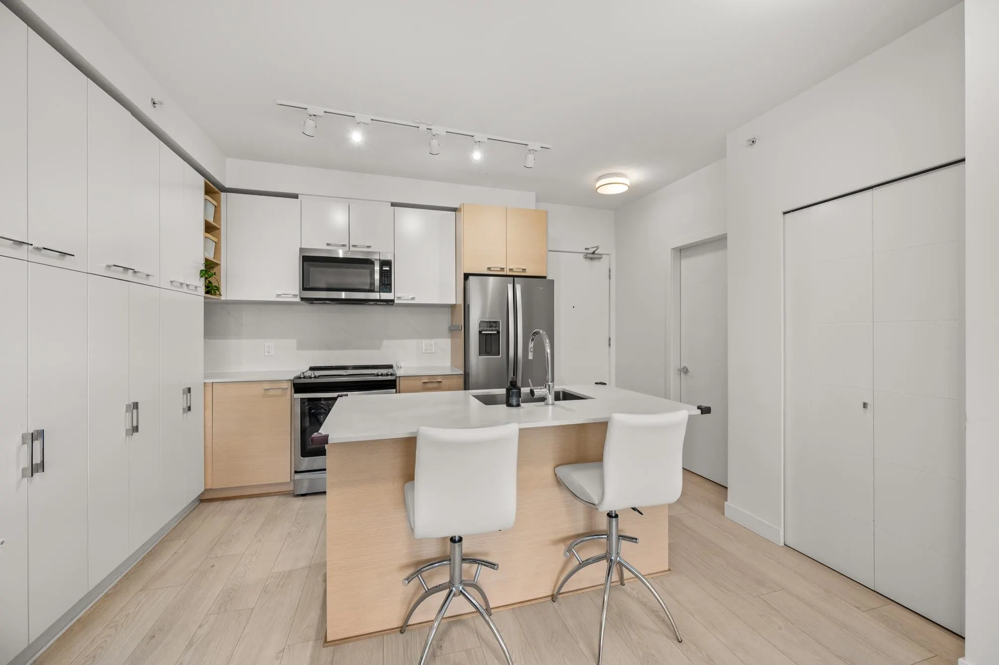 614 10603 140 Street