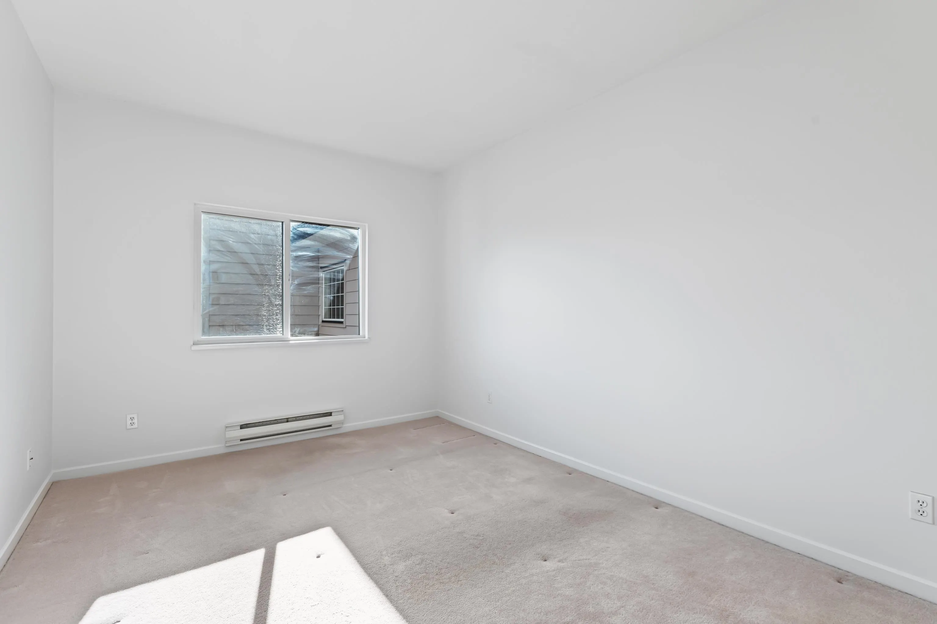 311 1533 Best Street