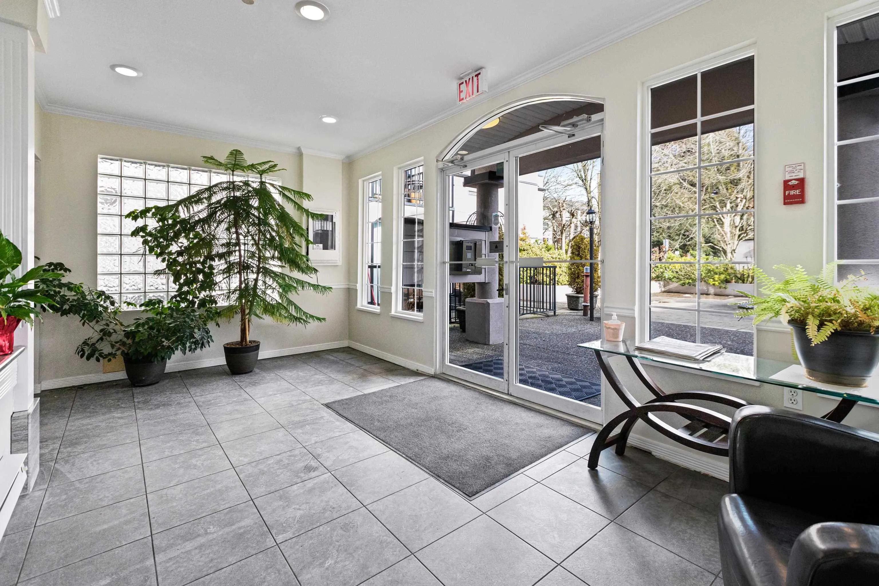 311 1533 Best Street