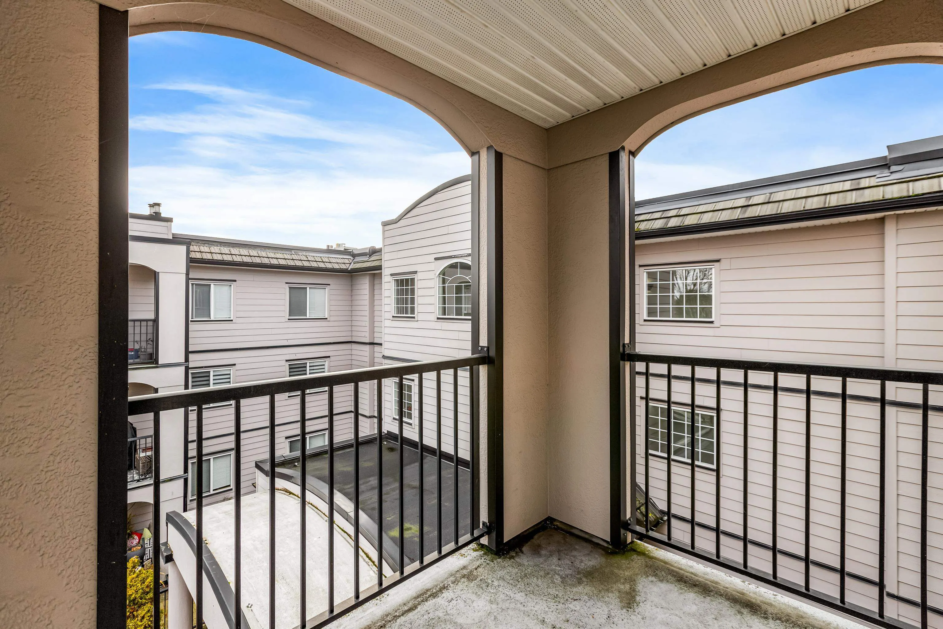 311 1533 Best Street