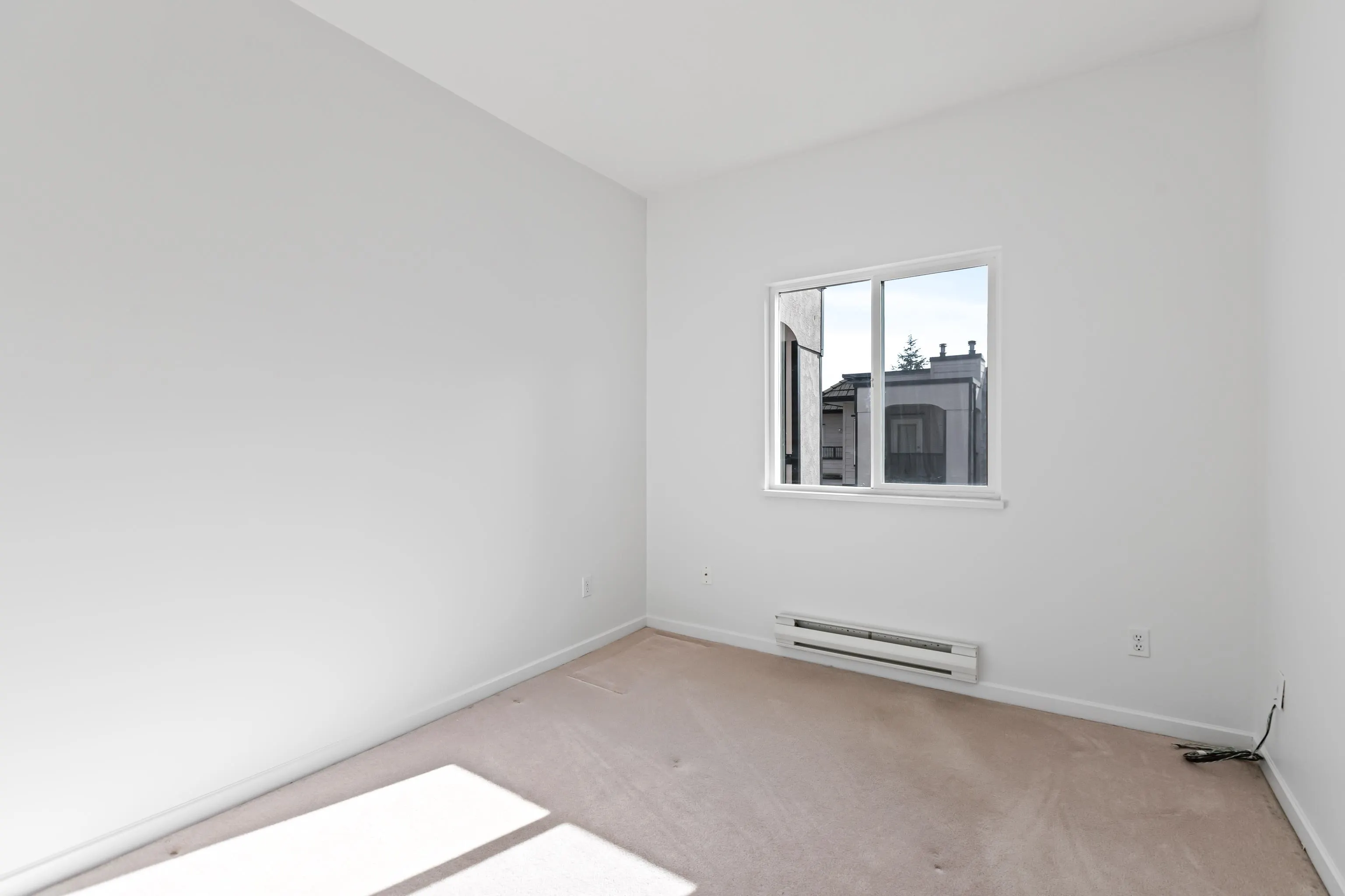 311 1533 Best Street